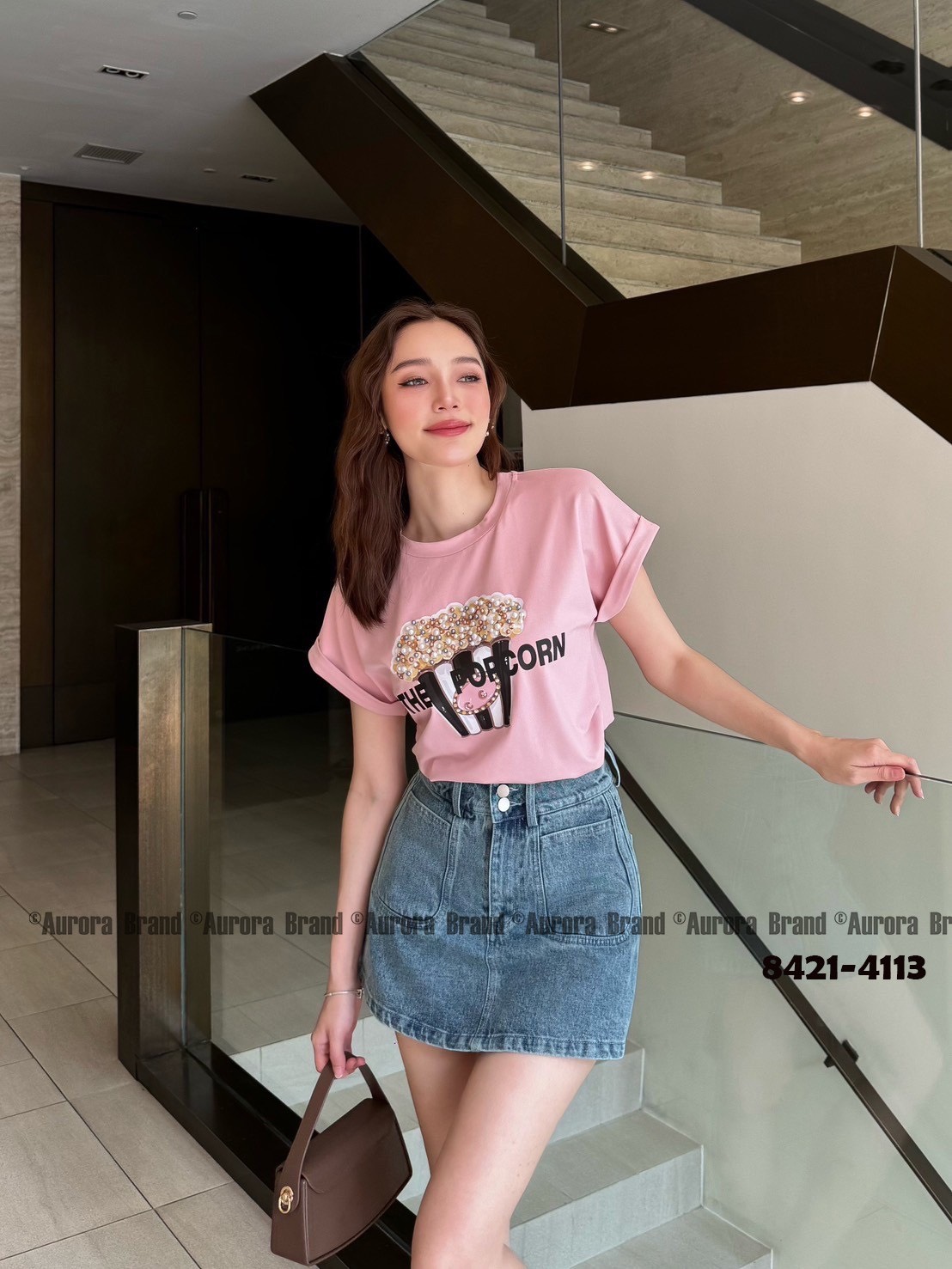 Setเสื้อยืดหยุ่นอย่างดี ทรงOver.size ทรงปล่อยๆ ใส่สบายๆ (เสื้อทรงสวม) +++มาพร้อมกางเกงกระโปรงยีนส์ ที่แมชกันได้อย่างลงตัว มีกระเป๋าใช้งานได้จริง มีกระดุมและมีซิปหน้า