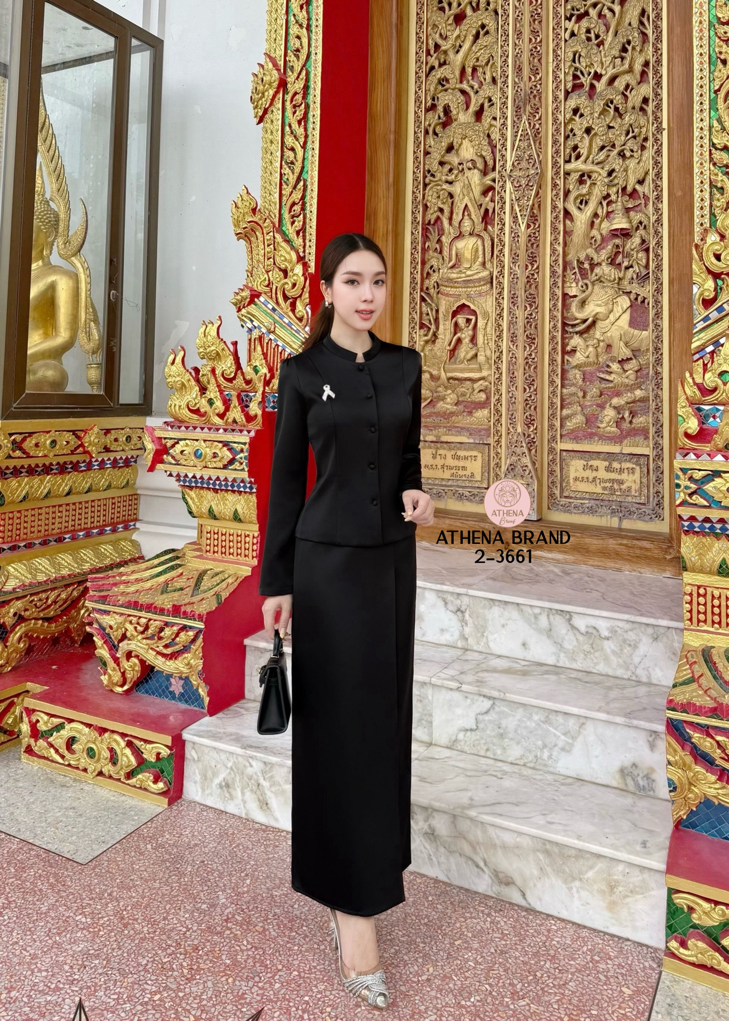 Tag 🔖 :Athena (อธีน่า) Brand Detail :: เสื้อ+กระโปรง+เข็มกลัด Set 3 ชิ้นสุดคุ้ม! เสื้อแขนยาวดีไซน์ ด้านหน้าแต่งกระดุมเรียงสามารถแกะใช้งานได้จริง ตกแต่งเข็มกลัด(สามารถถอดออกได้) แมตช์มาคู่กับกระโปรงป้ายทบคล้ายงานผ้าถุงสำเร็จ ชายกระโปรงด้านหลังผ่า