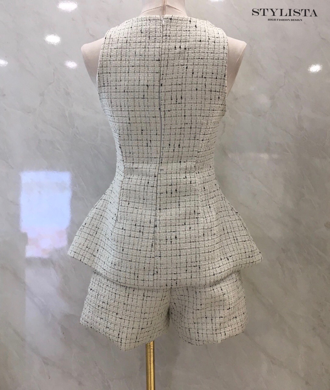 Tweed Chic Set” – เซ็ตแขนกุดทวีต + กางเกงขาสั้นเรียบหรู ✨ แพลตเทินดีงาม ใส่สวยเปะสุดๆ ของดีหมดไวนะคร๊า!!