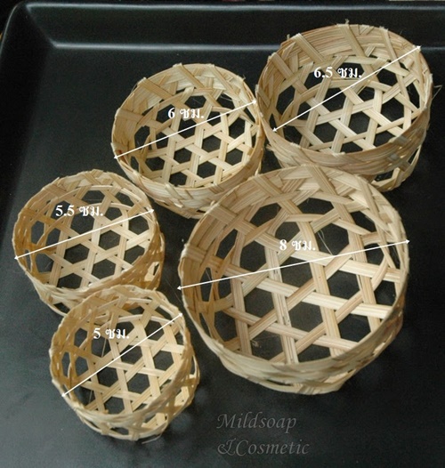 ตะกร้าสานโปร่ง เส้นผ่าศูนย์กลาง ประมาณ 6.5 ซม.