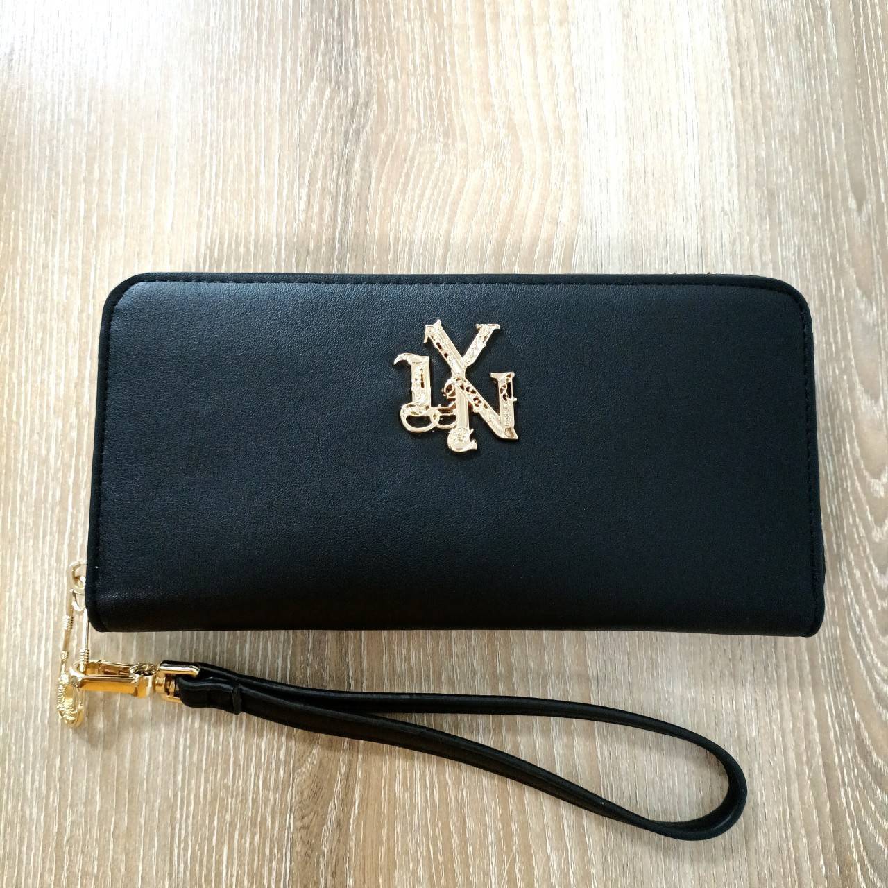 กระเป๋าสตางค์คล้องมือซิปรอบแบรนด์เนมลินเรียบหรูดูแพงดูไฮโซสีดำ Lyn Long wallet