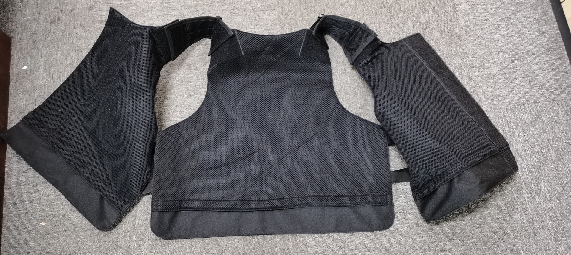 เสื้อเกราะกันกระสุน เสื้อเกราะอ่อน แบบผ่าอก เสื้อเกราะเคฟล่า เสื้อเกราะอรามิด เสื้อเกราะUHMWPE เสื้อเกราะAramid เสื้อเกราะ KEVLAR NIJ0115.00 NIJ0101.04 level IIIA ระดับ3A