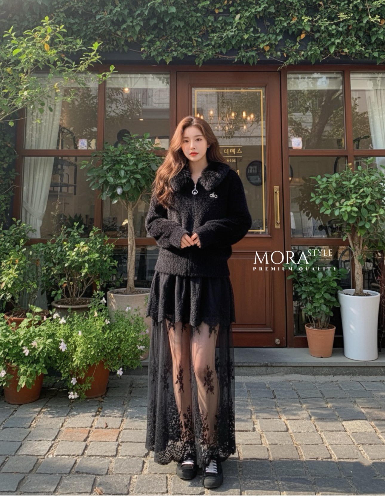 เซ็ต 2 ชิ้น เสื้อแขนยาวแต่งขนเฟอร์ช่วงคอ ขนฟูนุ่มงานสวย ผ้าใส่สบาย มาพร้อมกับกระโปรง แต่งซีทรูลูกไม้ 2 ชั้น งานสวยมากกก งานใส่สบาย