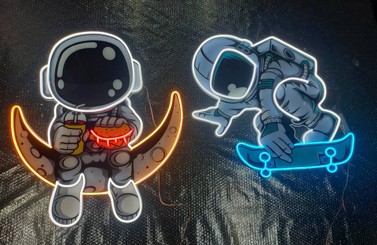 ป้ายไฟนีออนดัดled flex นักบินอวกาศ