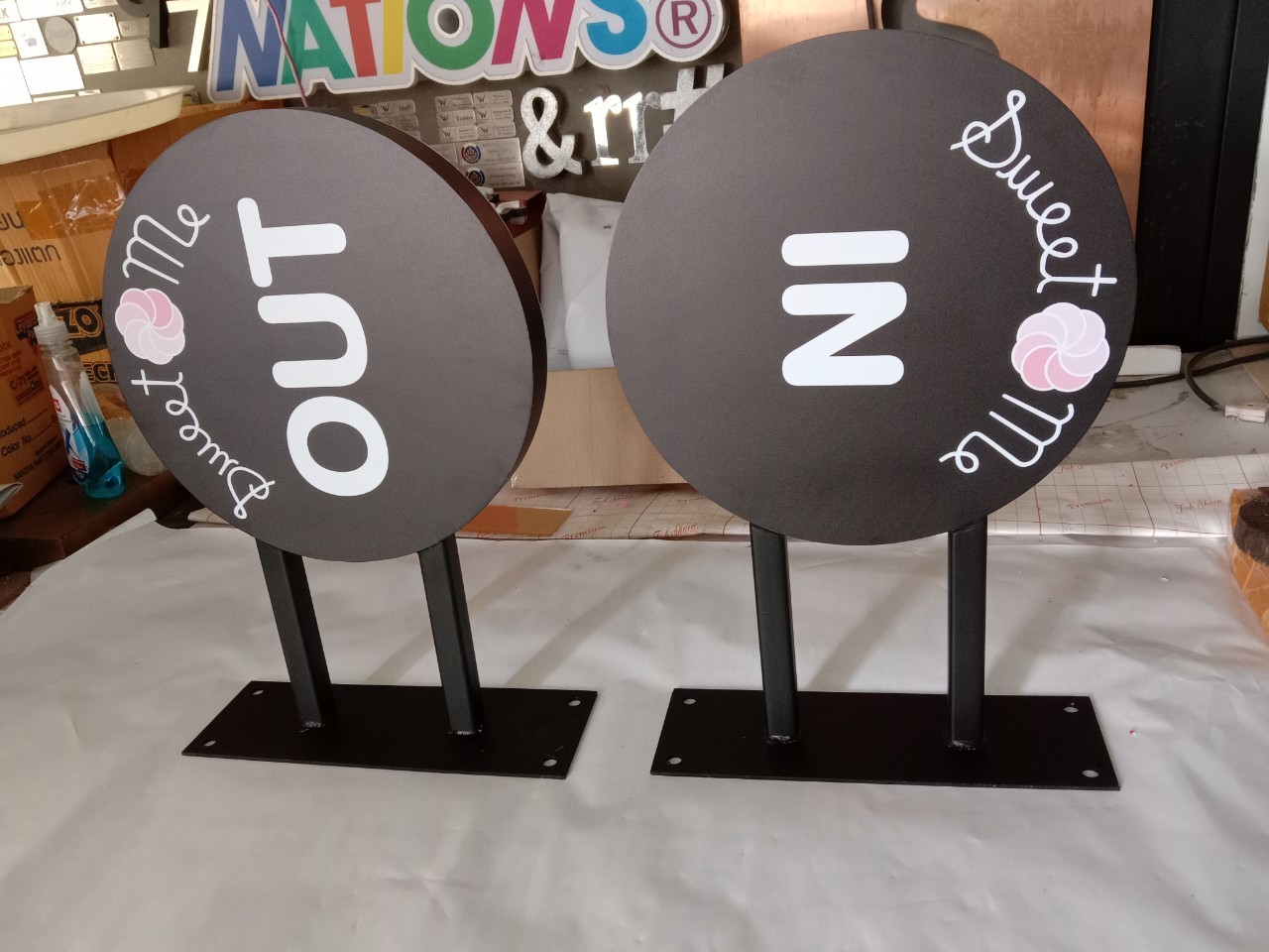 ป้ายร้าน Sweet Me ''สวีทมี''