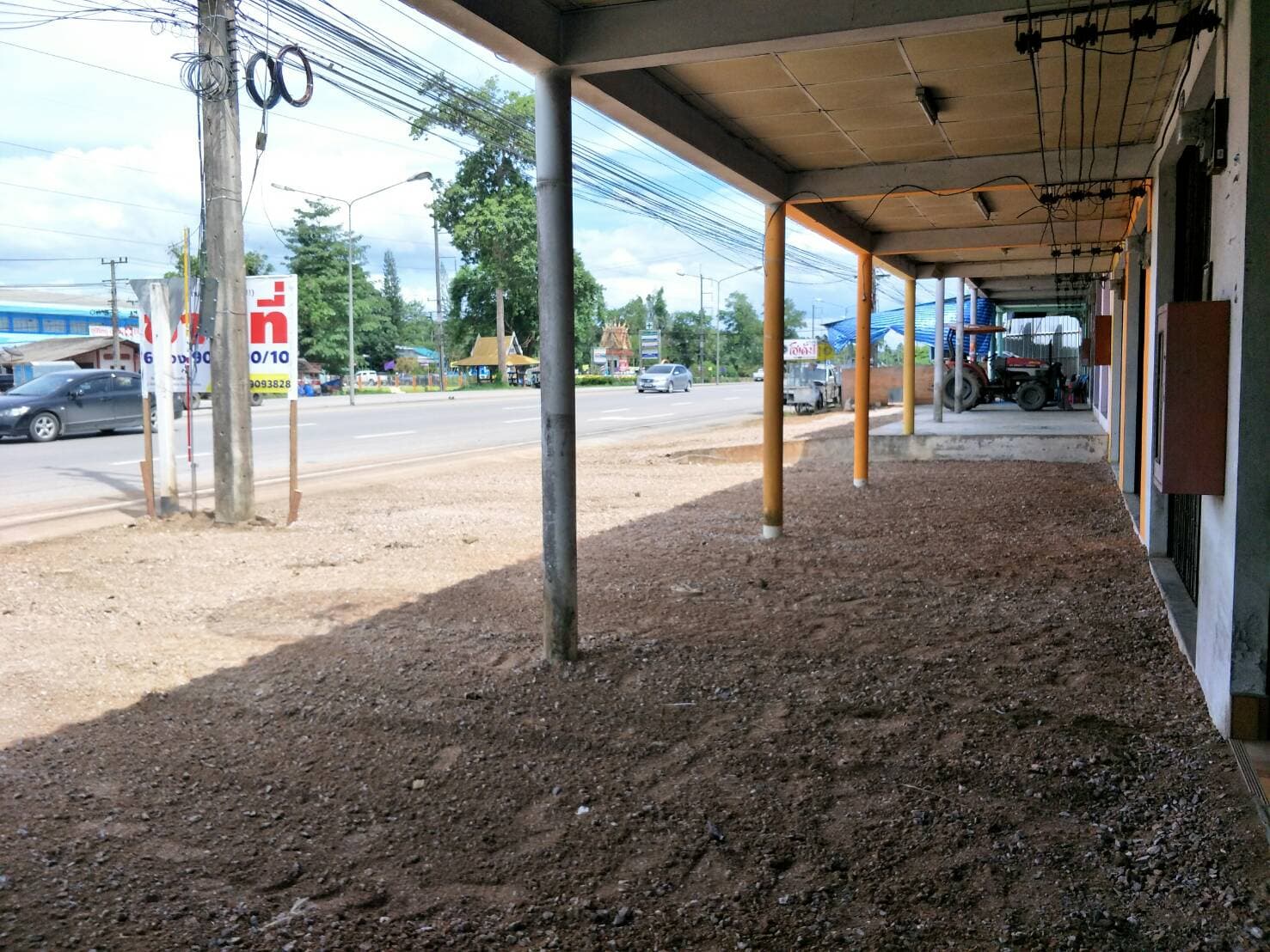 ขายที่ดินสวยอำเภอท่าแซะราคาถูกลดราคาพิเศษ 36 ไร่ พร้อมอาคารพาณิชย์แบ่งขายติดถนนใหญ่เพชรเกษม ตรงข้ามโรงพยาบาลอำเภอท่าแซะ ที่ดินเป็นผืนเดียวกัน จ.ชุมพร