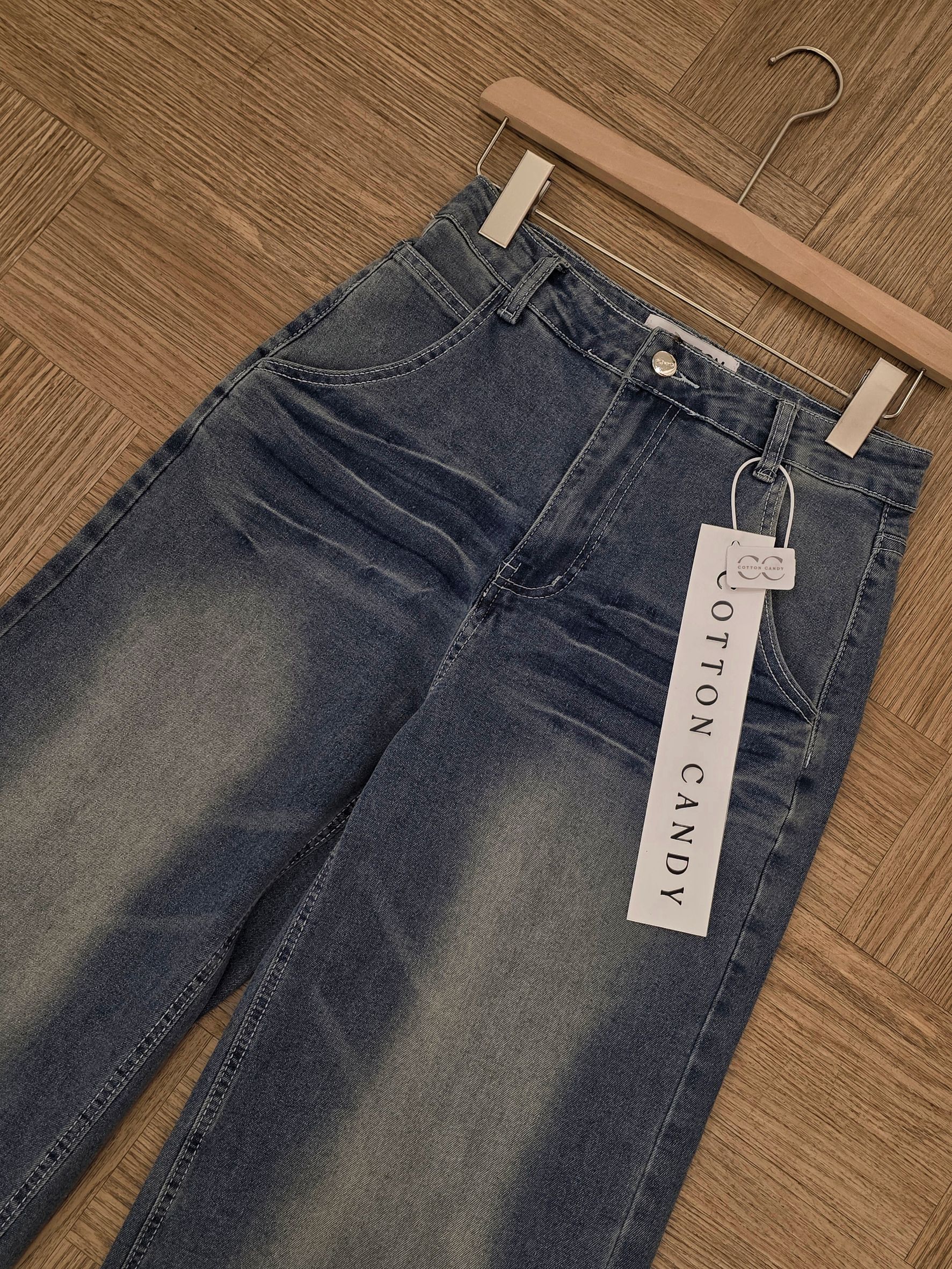 Tag#cottoncandy ยีนส์ผ้ายืดล่าสุดจากcottoncandy คร่า รุ่นนี้ผ้ายีนส์ยืดนำเข้าเกรดพรีเมี่ยม ใส่สบายๆ ฝอกลายเฟดสีสวยมากๆ ทรงขากระบอกตรง