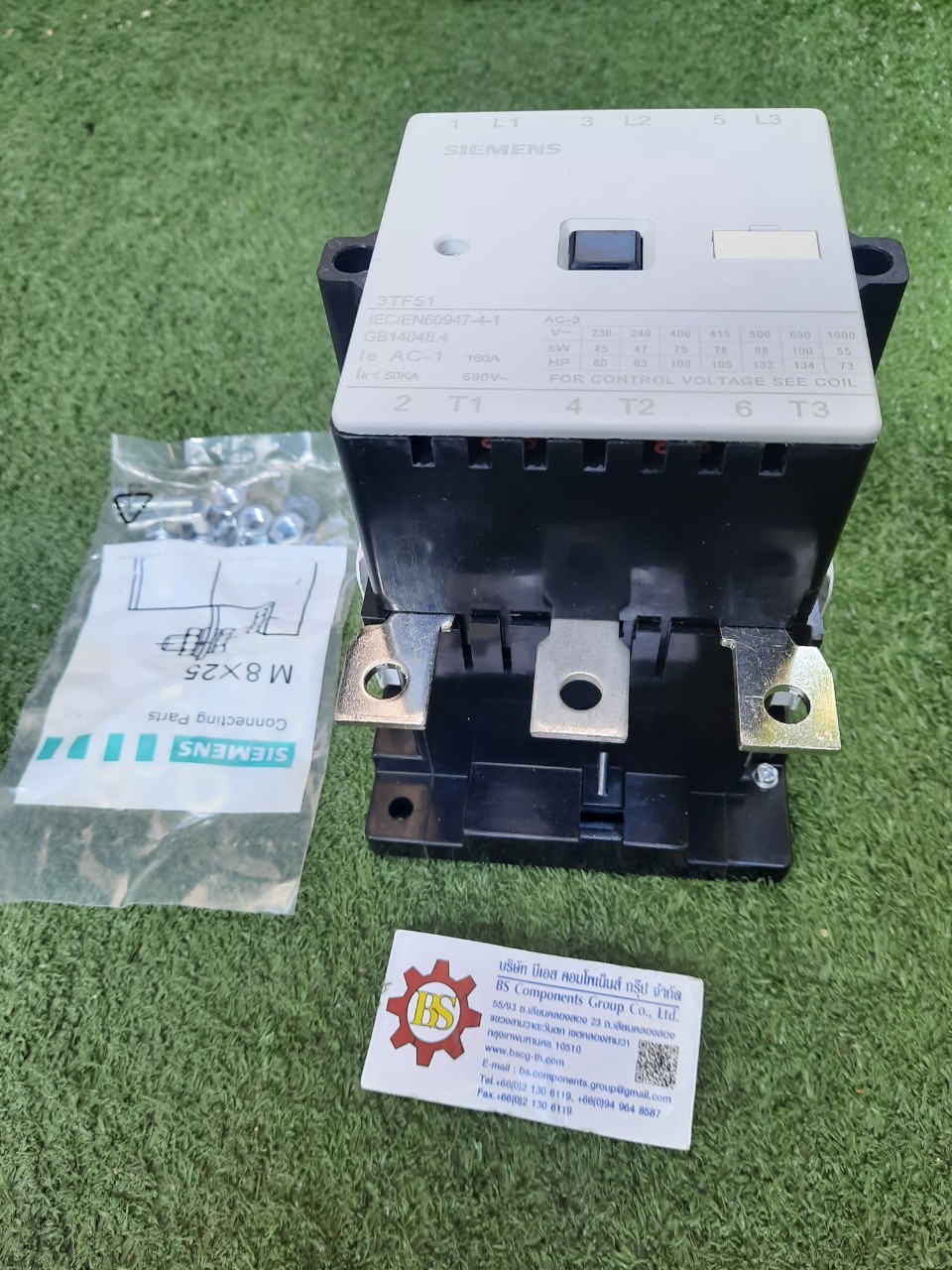 SIEMENS : 3TF5122-0XP0 Contactor AC 50 HZ, coil230/220 V AC3 400 V 140 A 75 kW AUX. contacts: 2 NO + 2 NC size 6 screw connection