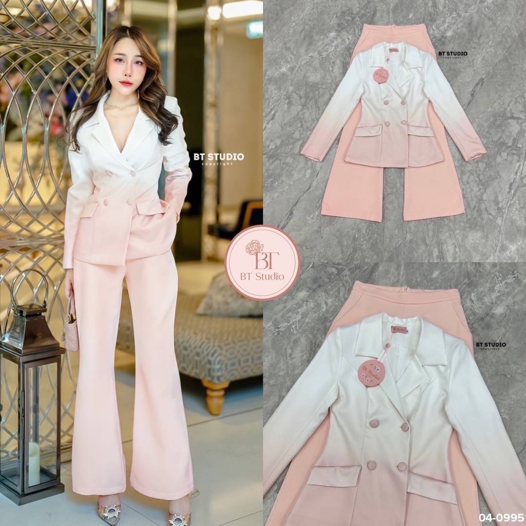 เซท 3 ชิ้น เสื้อเบเซอร์แขนยาวคอปกแต่งไล่สีจากสีพื้นไปอีกสี แต่งกระดุม 4 เม็ด แมทซ์กับกางเกงขายาวกระเป๋าใช้งานได้จริง งานสวยเนื้อผ้าดี มีซับใน ชุดนี้ luxury คร้าา