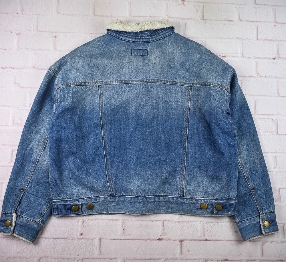 earth music&ecologyแท้ รอบอก 43 เสื้อแจ็คเก็ตยีนส์ ผู้ชาย เอิร์ธ มิวสิค แอนด์ อีโคโลจี สียีนส์ เสื้อแขนยาว เนื้อผ้าดี