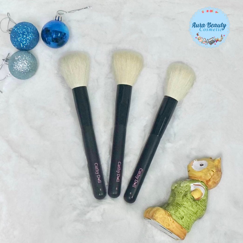 Cathy Doll Brush แปรงปัดแป้งฝุ่น #04 แปรงแต่งหน้า