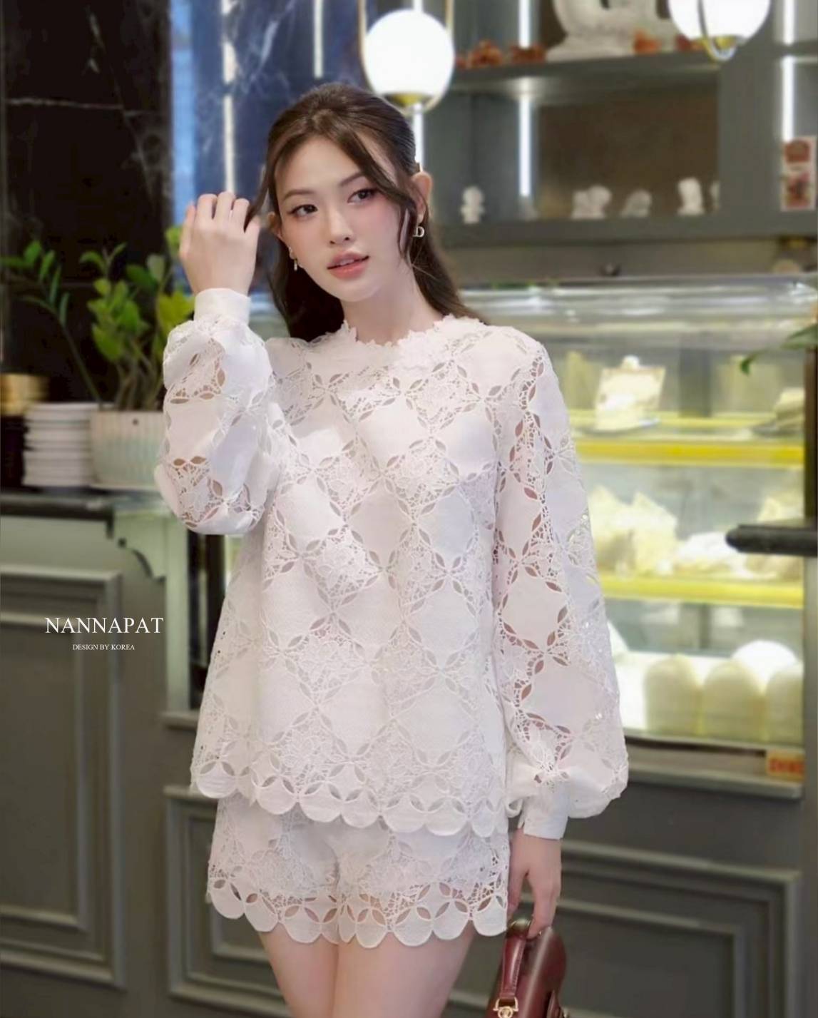 SET เสื้อผ้าลูกไม้ถักทอลายดอกอย่างดี +กางเกงขาสั้น