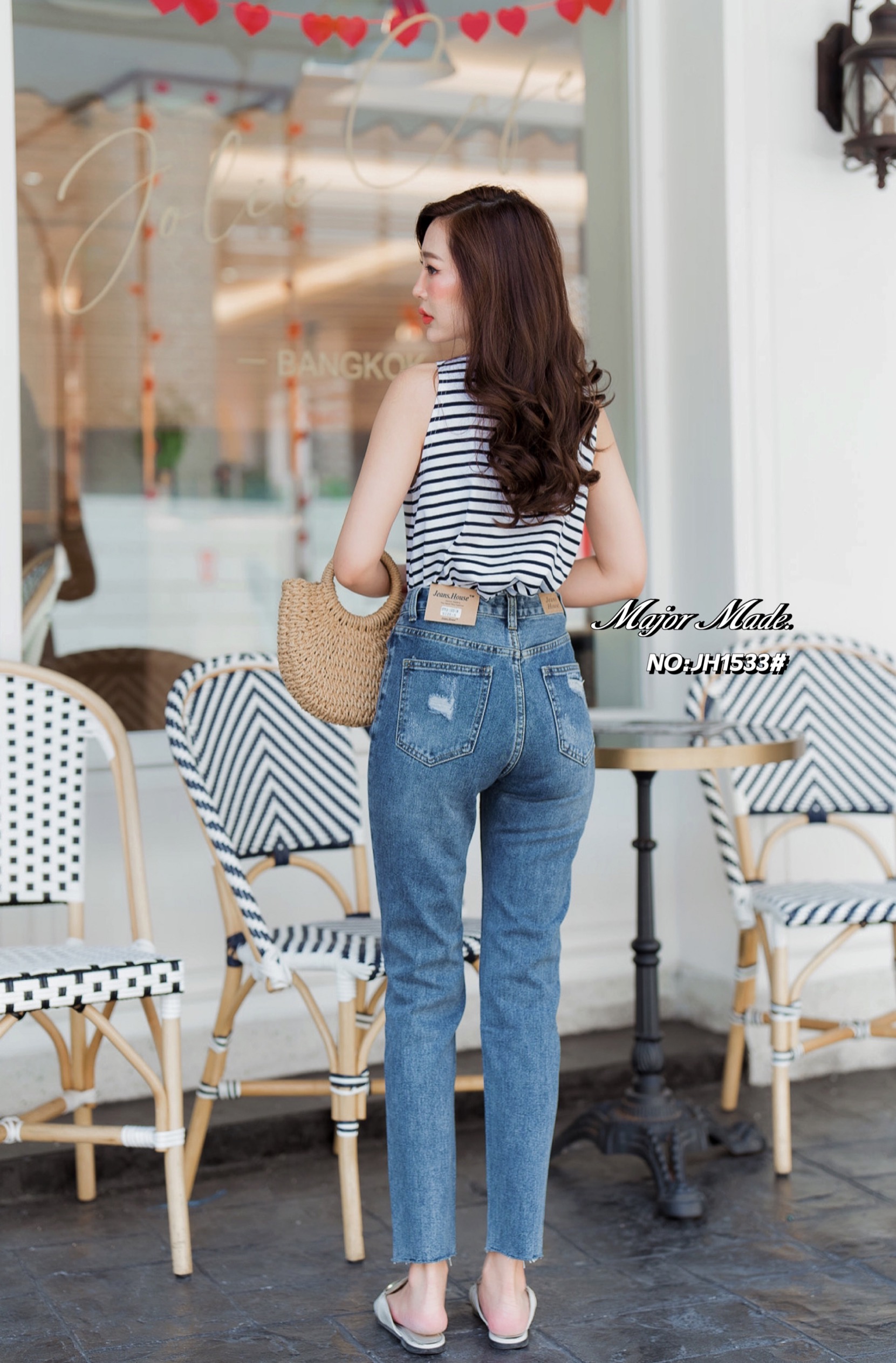 No.JH1533# -High-waist boyfriend jeans 🇰🇷🇰🇷 กางเกงยีนส์ทรงบอยสีฟอก เอวสูงงง แต่งขาดได้ลงตัวสวยเซอร์ๆตัวนี้ ผ้ายีนส์เนื้อนิ่มใส่สบาย (ผ้าไม่ยืด) แพทเทิร์นแป๊ะ ใส่เก็บพุงสวยดูมีเชฟ