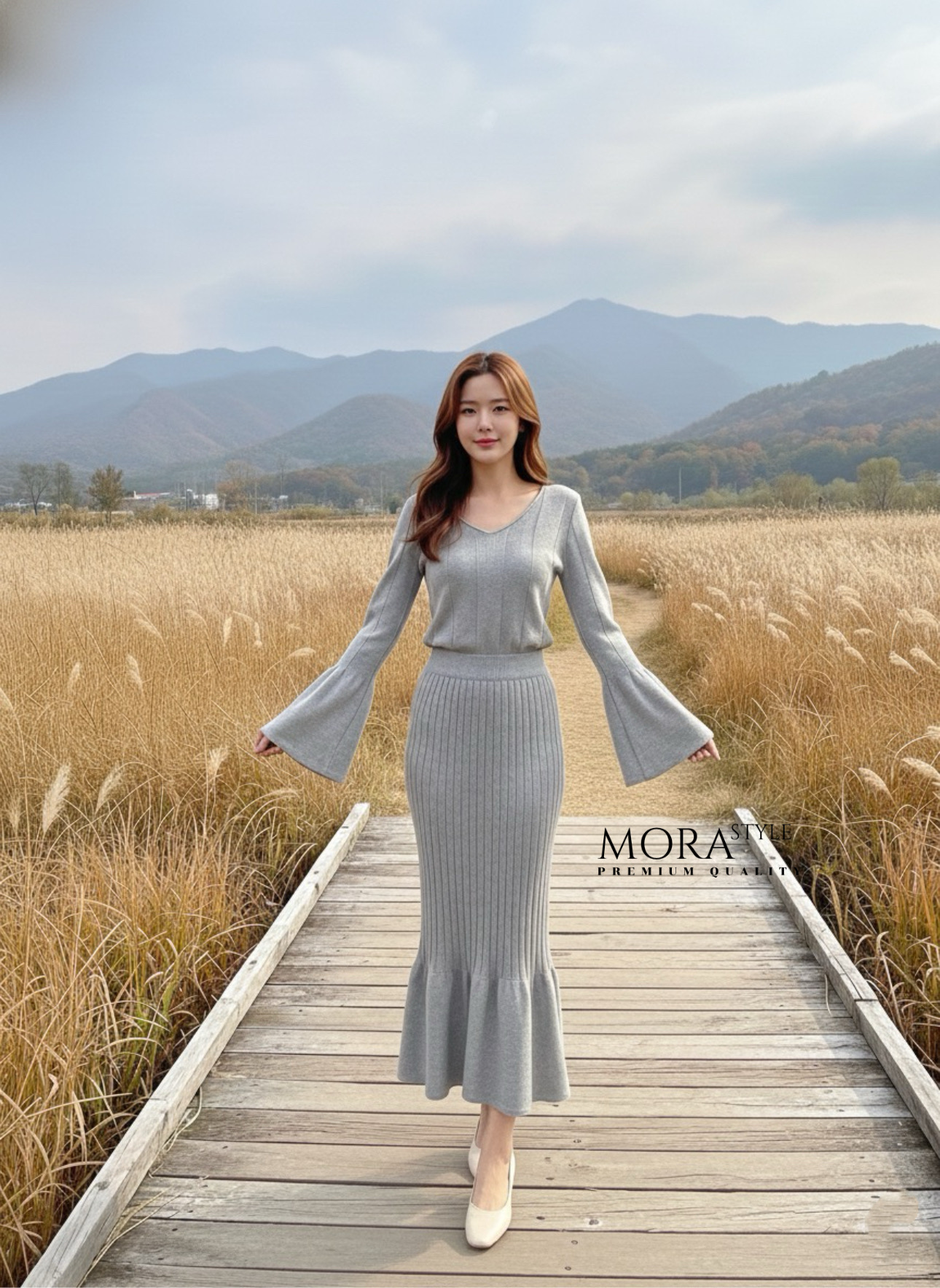 เซ็ตไหมพรม 2 ชิ้น เสื้อแขนยาวมี detail ลายร่องใหญ่ ผ้ายืดยืดหยุ่นใส่สบาย มาพร้อมกับ กระโปรงยาวปลายทรงปล่อยระบาย ใส่เที่ยวได้หลายโอกาสเป็นอีกรุ่นที่แนะนำมาต้องมีนะคะ