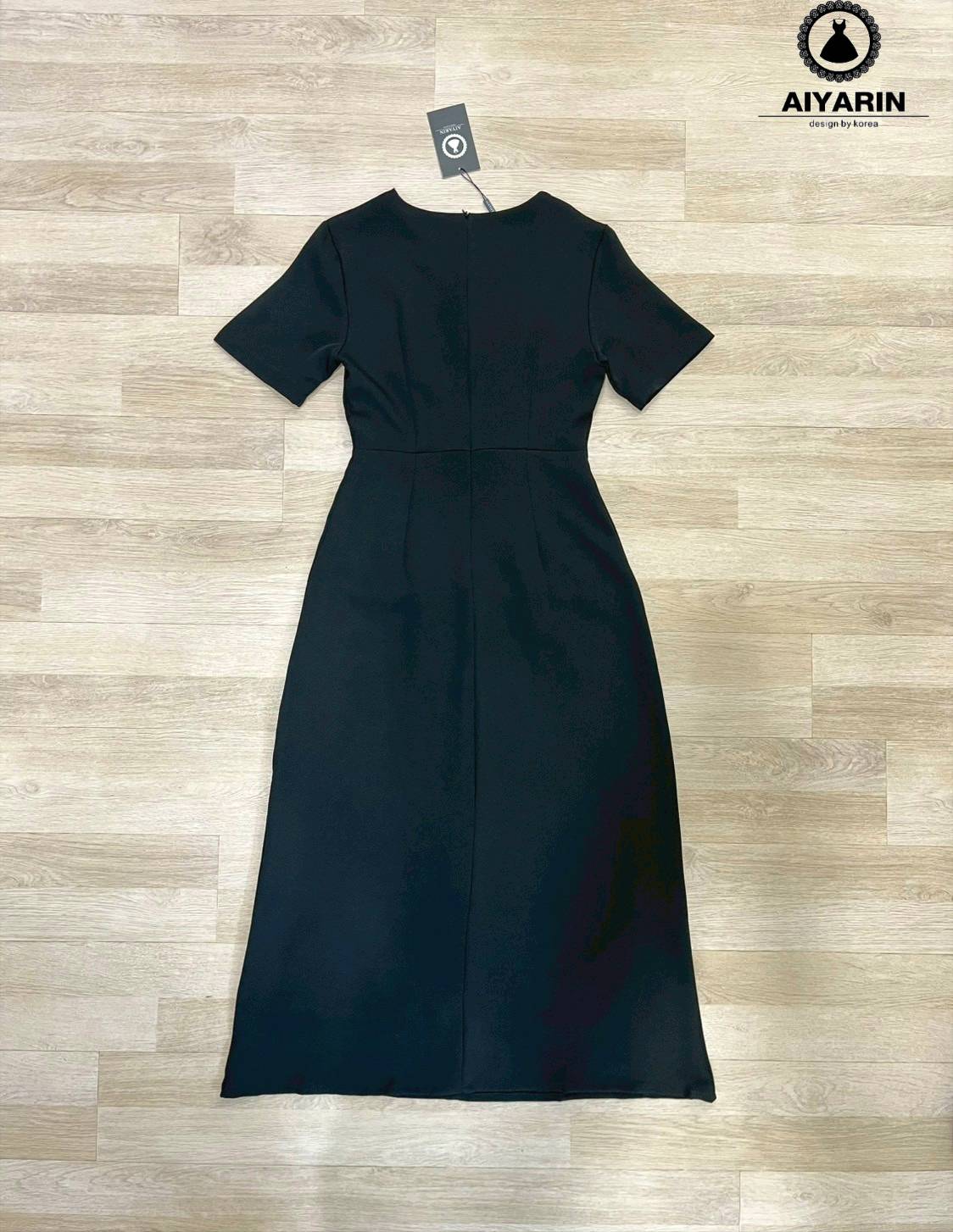 ชุดเดรสกระโปรงผ้าหนาอัดกาวช่วงเสื้อดูลูกคุณมากๆผ้าเนื้อดีมีทรงสวยมั้กๆผ้าหนาหนักเนื้อดีนิ่มไฮโซสวมใส่ง่ายเเต่งเเนวลูกคุณมั้กๆคะเดรสกระโปรงยาวเนื้อดีกระโปรงยาวงมากผ้าสวยเอวเข้ารูปดูเก๋ดูสวยมาก