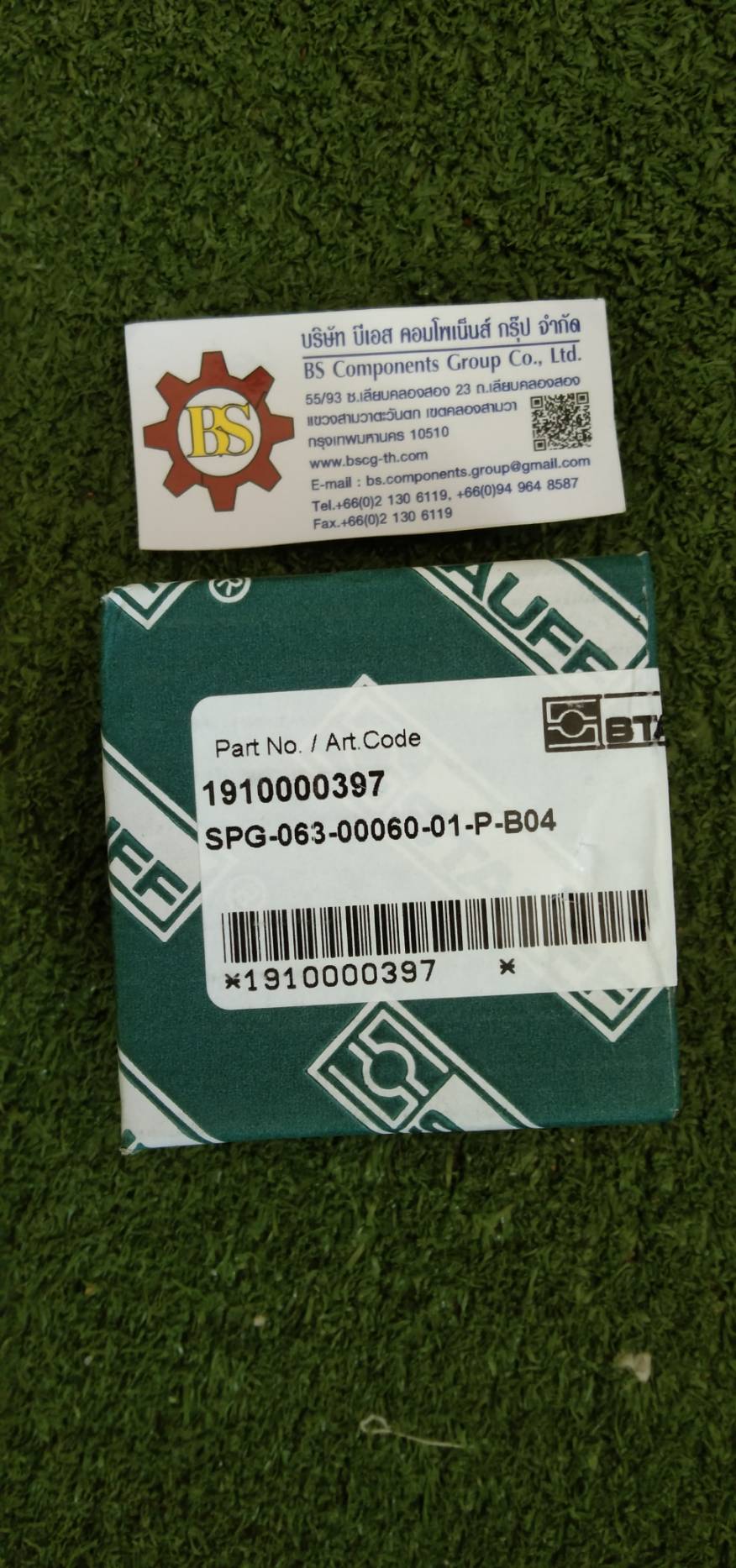 STAUFF : Pressure Gauge Panel mounting SPG-063-00060-01-P-B04, 0-60 bar G1/4"