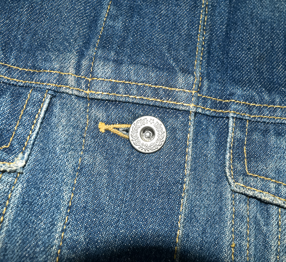 GUแท้ รอบอก 40 เสื้อแจ็คเก็ตยีนส์ ผู้หญิง จียู สียีนส์ เสื้อแขนยาว เนื้อผ้าดี