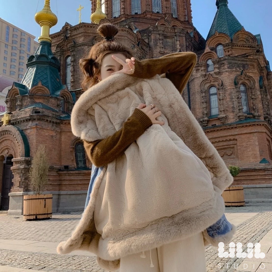 เสื้อแจ็คเก็ตยีนส์ด้านในขนนุ่มดีสุดอุ่นสุดใส่ได้2ด้านเก๋ๆ กระเป๋าข้างมืออุ่นด้วย พร้อมส่งเลยค่ะ