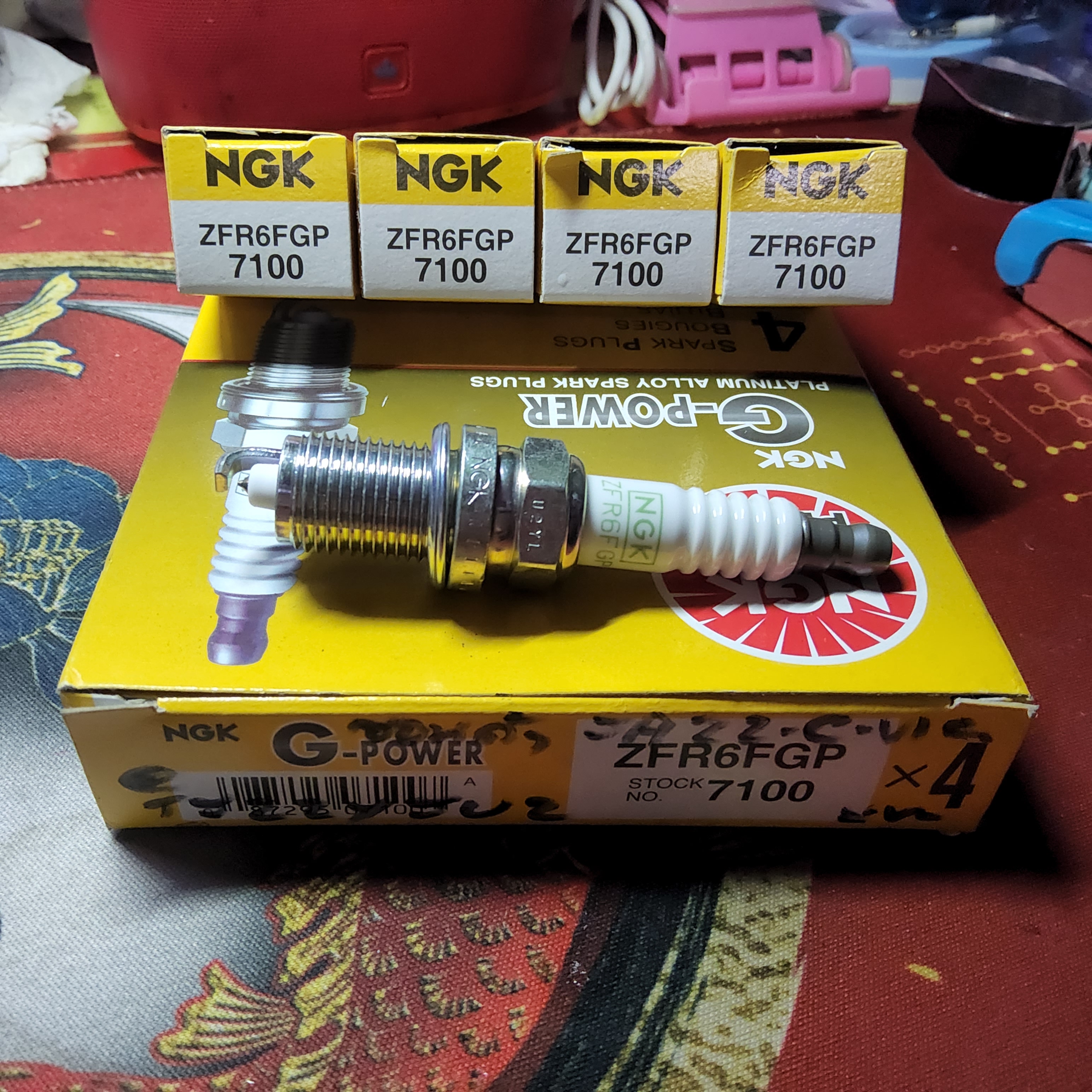 หัวเทียน NGK G-POWER ( ZFR6FGP )HONDA JAZZ GE CIVIC ES FD ACCORD CRV G1-G3 FREED ODYSSEY PLATINUM เกลียวยาว บ็อก NO 16 ราคาตัวละ [ ระยะการใช้งาน 50000 กม. ]