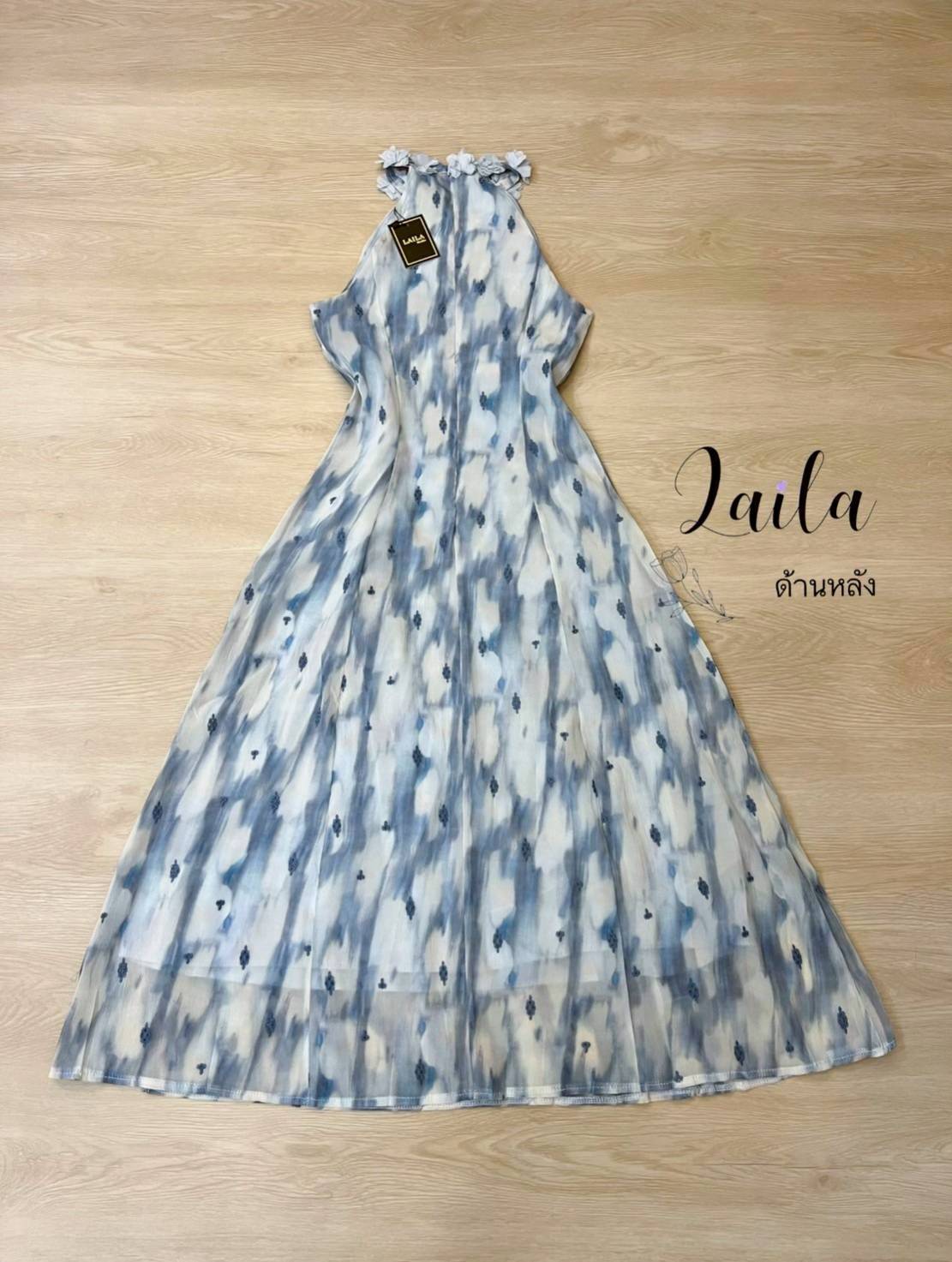 เดรสยาวทรงปล่อยๆใส่สบายผ้าชีฟองเกาหลีพริ้วๆสวยทรงคอยูดีไซน์ดอกไม้รอบคอใส่ให้เข้ารูปสวยสุดๆเลยค่า งานนี้สาวกทะเลต้องไม่พลาดค่า #byLaila #ชุดลายดอก #เดรสเกาหลี #เดรสลายดอก