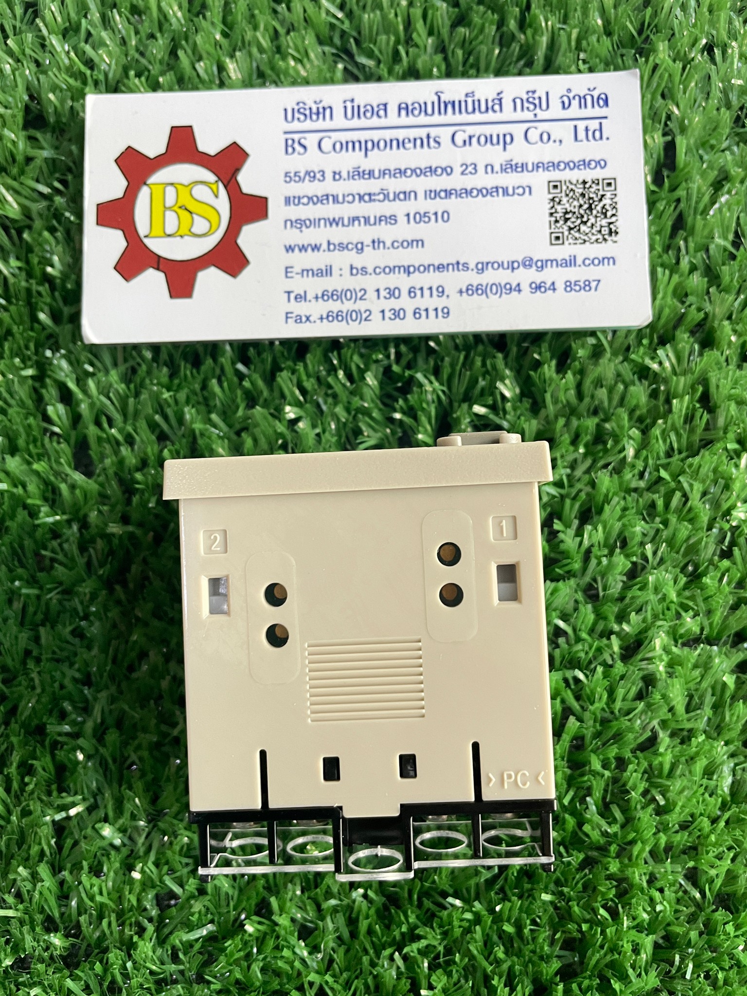 OMRON : Counter 24x48 H7EC-N 8digit no-voltage