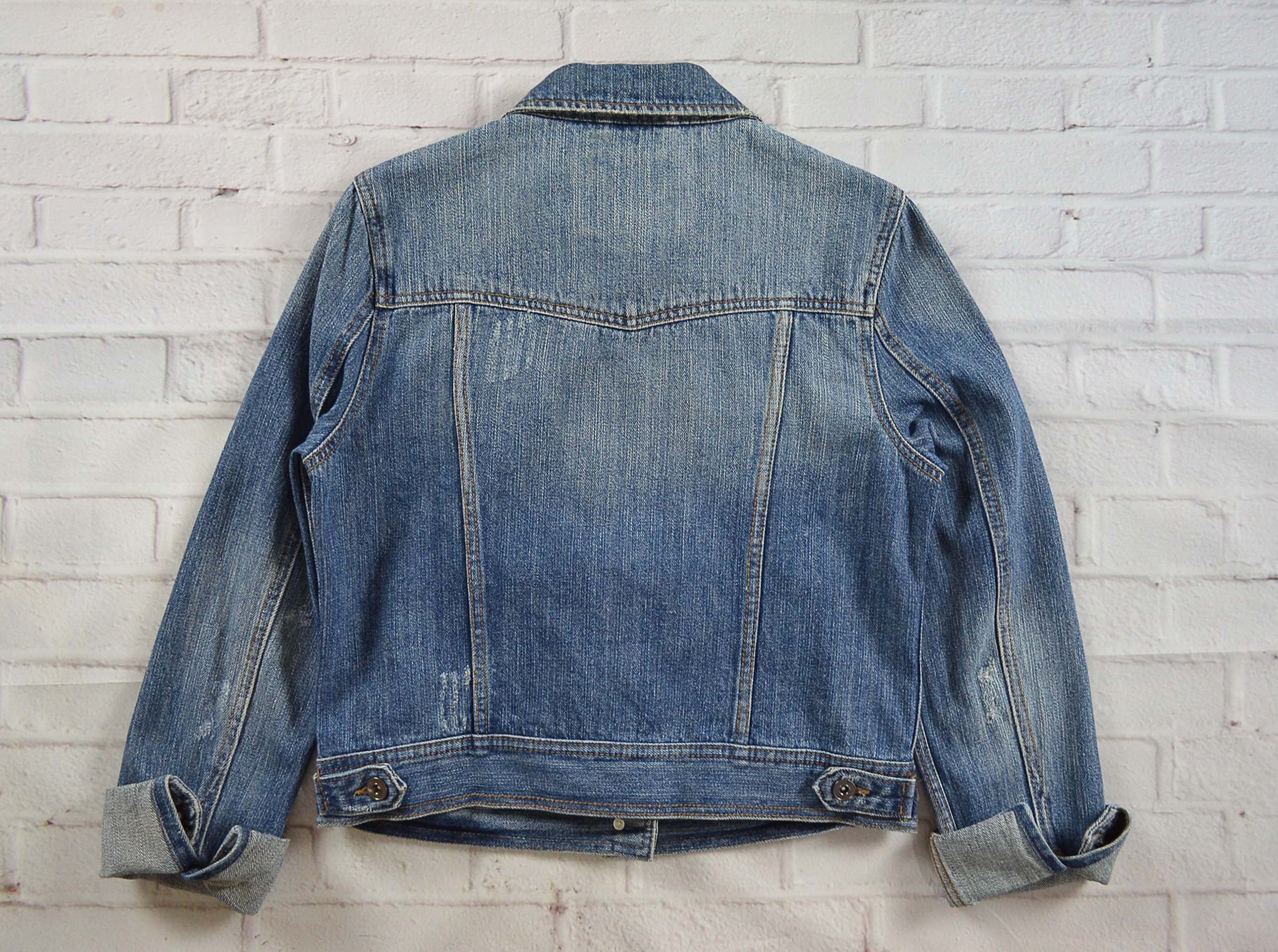 FOREVER 21 อกจริง37' (M) เสื้อแจ็คเก็ตยีนส์ เสื้อยีนส์แขนยาวหญิงชาย ผ้านุ่มใส่สบายใส่คลุมทรงสวย