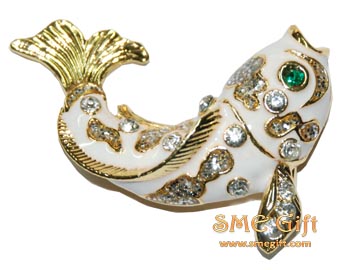 ปลาคาร์พ (สีขาวลายสีเงิน) 000451 ชิ้น