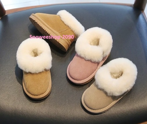 บู๊ตบุขน อุ่น นิ่ม เดินไม่ลื่น ไซส์ 15-25 สำหรับอายุประมาณ 1-3 ขวบ มีให้เลือก 3 สีละมุน น่ารักทุกสีเลย รองเท้าบู๊ตกันหนาวสำหรับเด็กเล็ก บุขนฟูทั้งตัว นุ่ม อบอุ่น ไม่บาดผิว สวมง่ายด้วยซิปข้าง แม่ไม่ต้องเหนื่อยใส่ให้นานเลยบู๊ตบุขน อุ่น นิ่ม เดินไม่ลื่น ไซส์