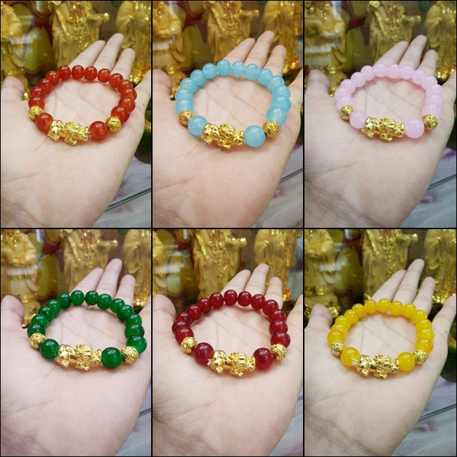 สร้อยข้อมือปี่เซียะมี6สีตามกำลังวันเป็นอะคริลิคนำเข้า