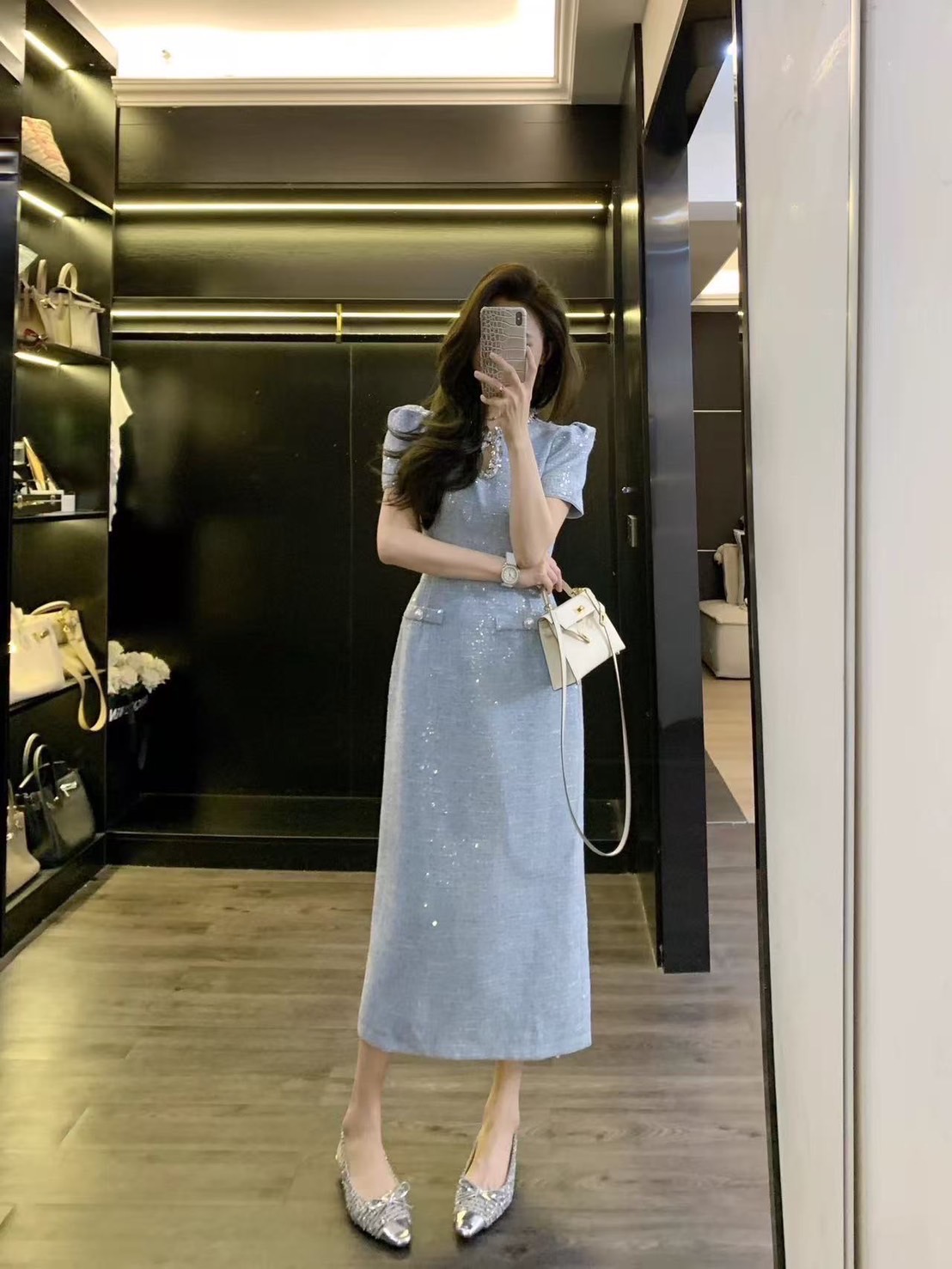 Label :: RAMI-PAPHA(รมิปภา) เดรสตัวยาวเนื้อผ้าทวีตปักwinkสวยหรูโดดเด่น ยิ่งโดนแสงยิ่งสวย winkปักสลับเล็กใหญ่แน่นๆสวยมากก