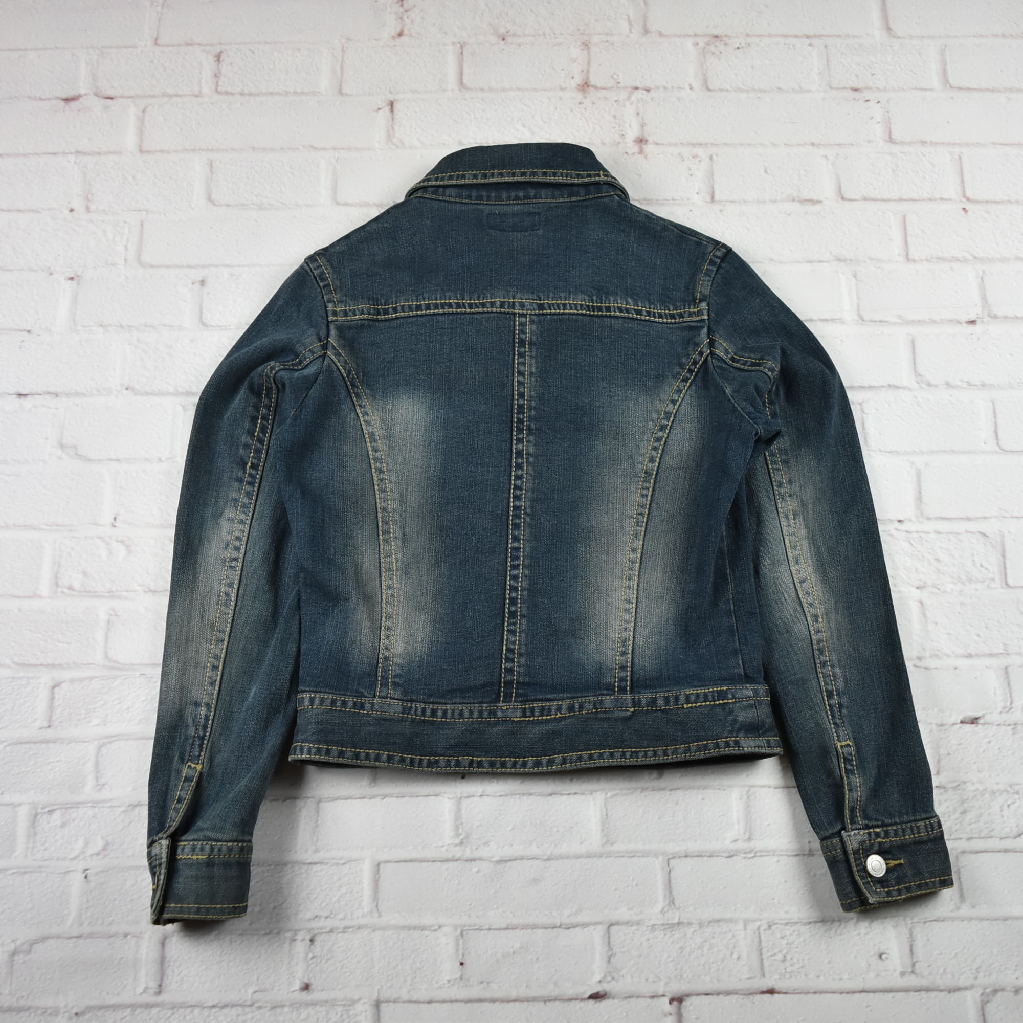 Gemmy Moment อกจริง 33 ไซส์ XS เสื้อแจ็คเก็ตยีนส์ แขนยาว ผู้หญิง สีเข้ม ทรงสวยใส่สบาย ใส่คลุมกันแดด