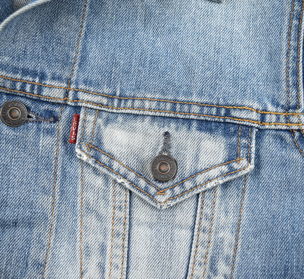 ลีวายแท้ รอบอก 36 เสื้อแจ็คเก็ตยีนส์ ผู้หญิง สียีนส์ เสื้อแขนยาว เนื้อผ้าดี