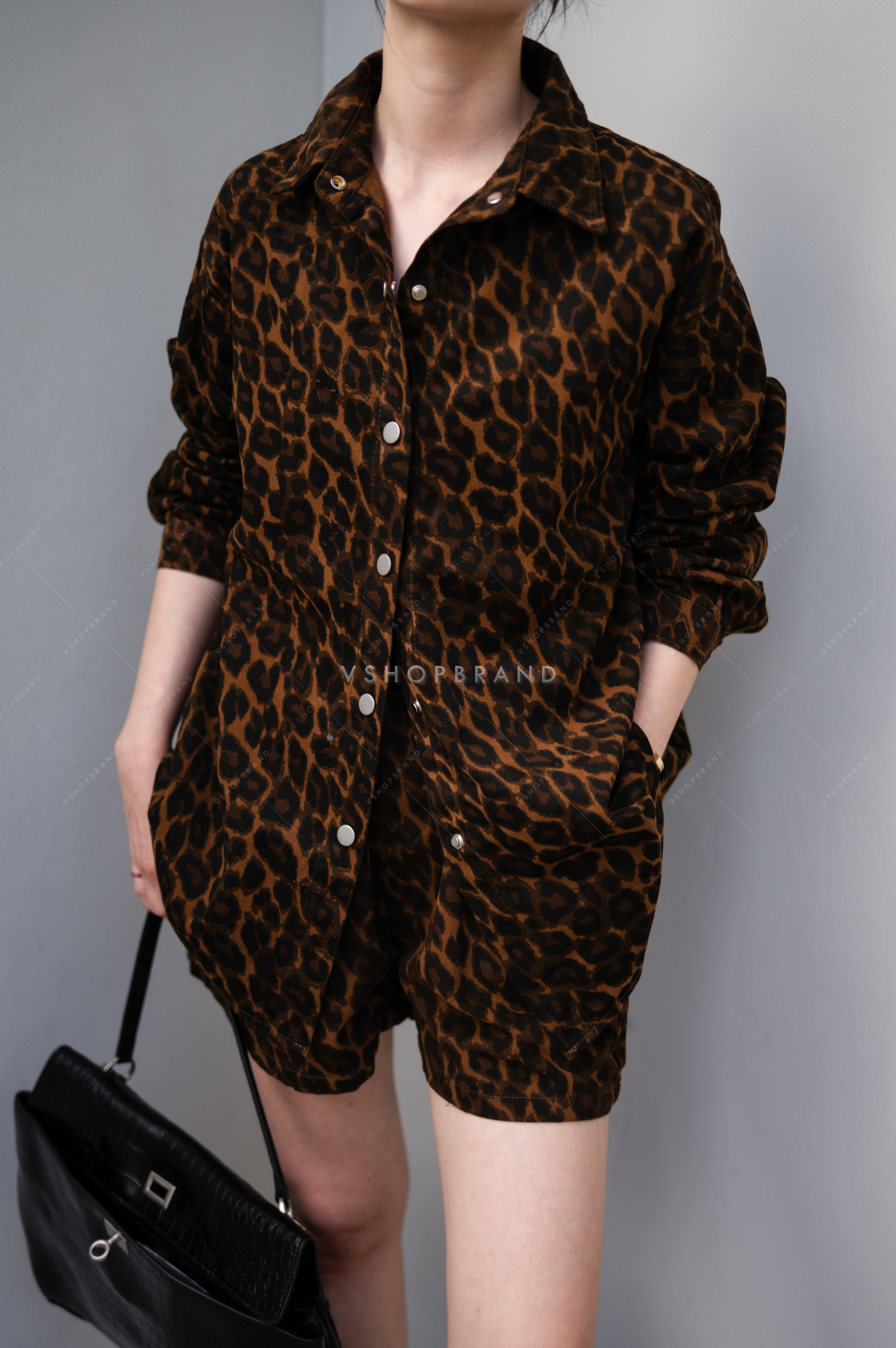 Set เสื้อเชิ้ตลายเสือ + กางเกงขาสั้น
