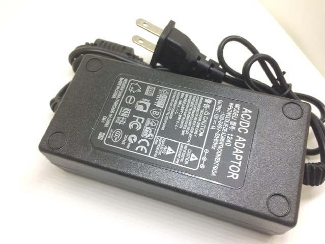 อะแดปเตอร์ 12V (5A).ใช้ทดสอบบอร์ดแปลงเมนบอร์ด