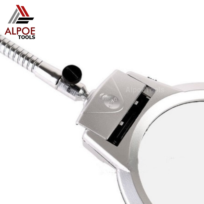 แว่นขยายแบบหนีบ คอเหล็ก มีไฟ รุ่น MG15124-C