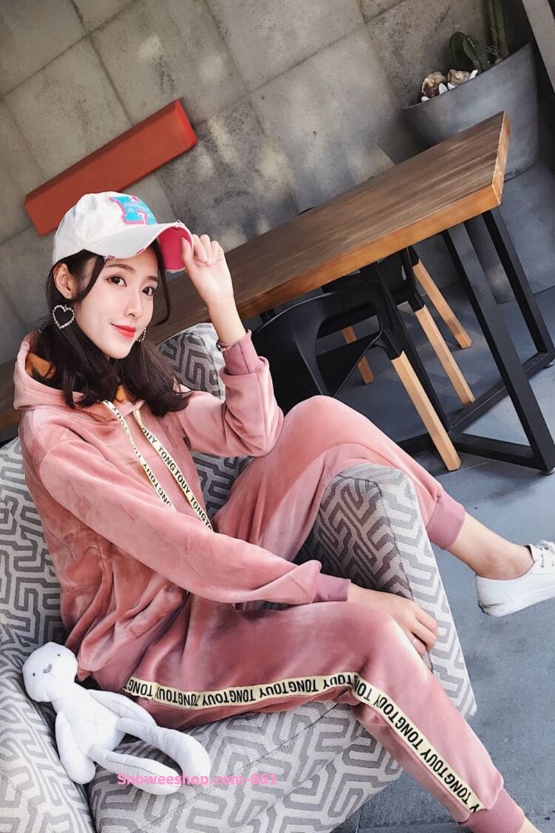 Set warm ชุดวอร์มกันหนาวผ้าสีพื้นแต่งแถบข้างอักษรบวกกำมะหยี่หนา