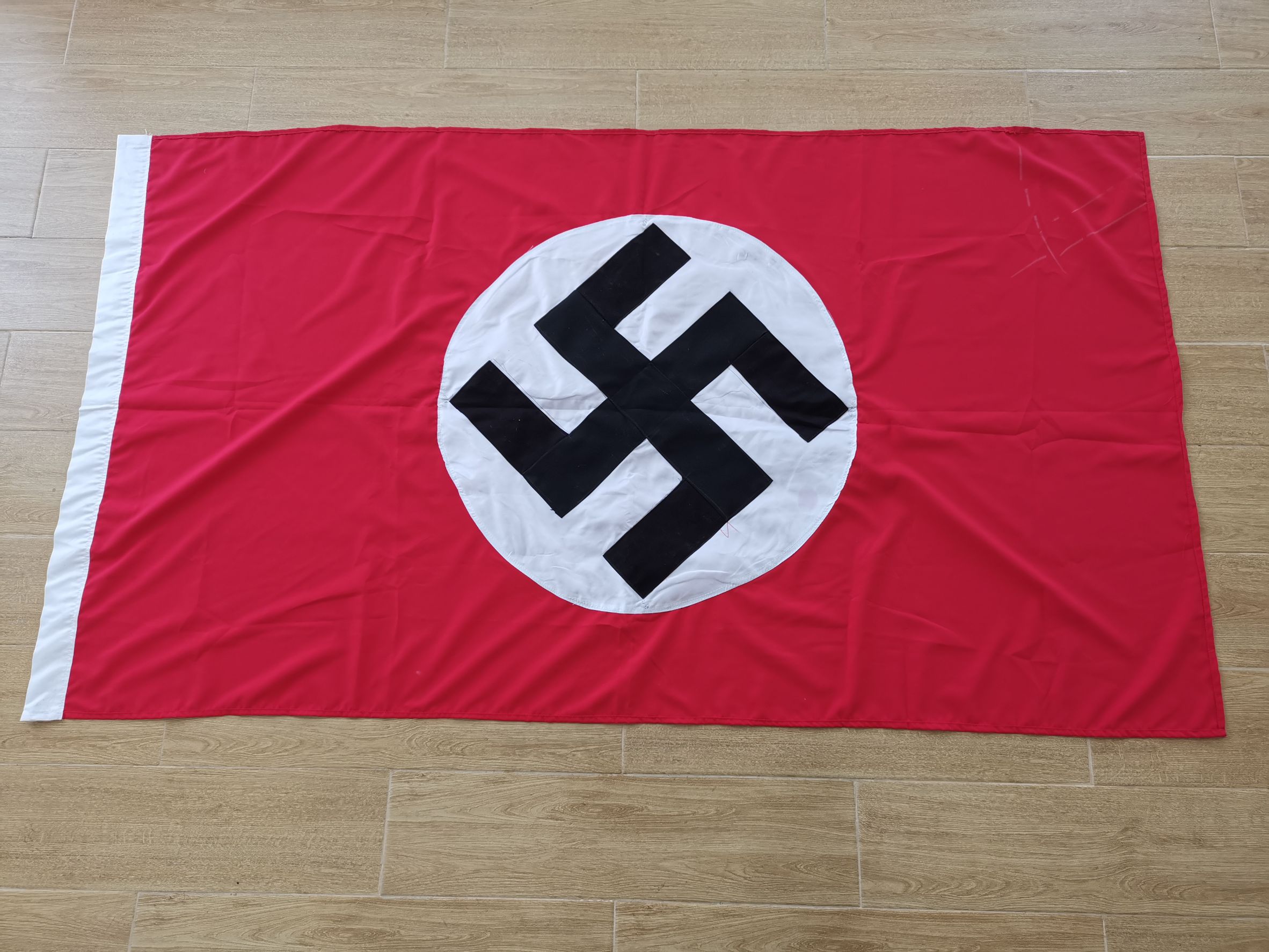 ธงนาซี ธงสวัสดิกะ งานเย็บปัก เห็นทั้ง 2 ด้าน NSDAP Flag 150x90 cm