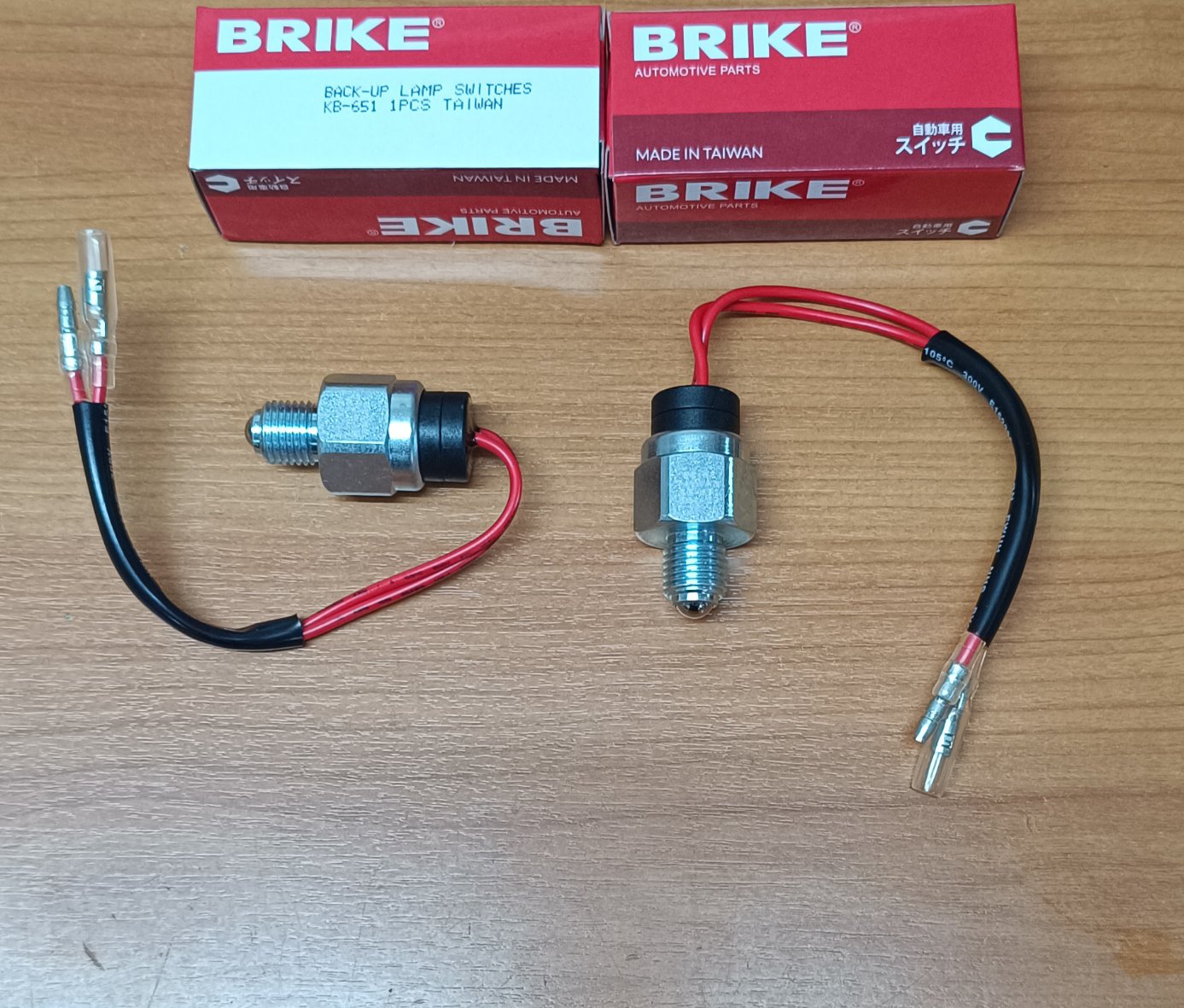 สวิทช์ไฟเบรค Isuzu TFR มังกรทอง ใช้ไดัทั้ง 12V และ 24