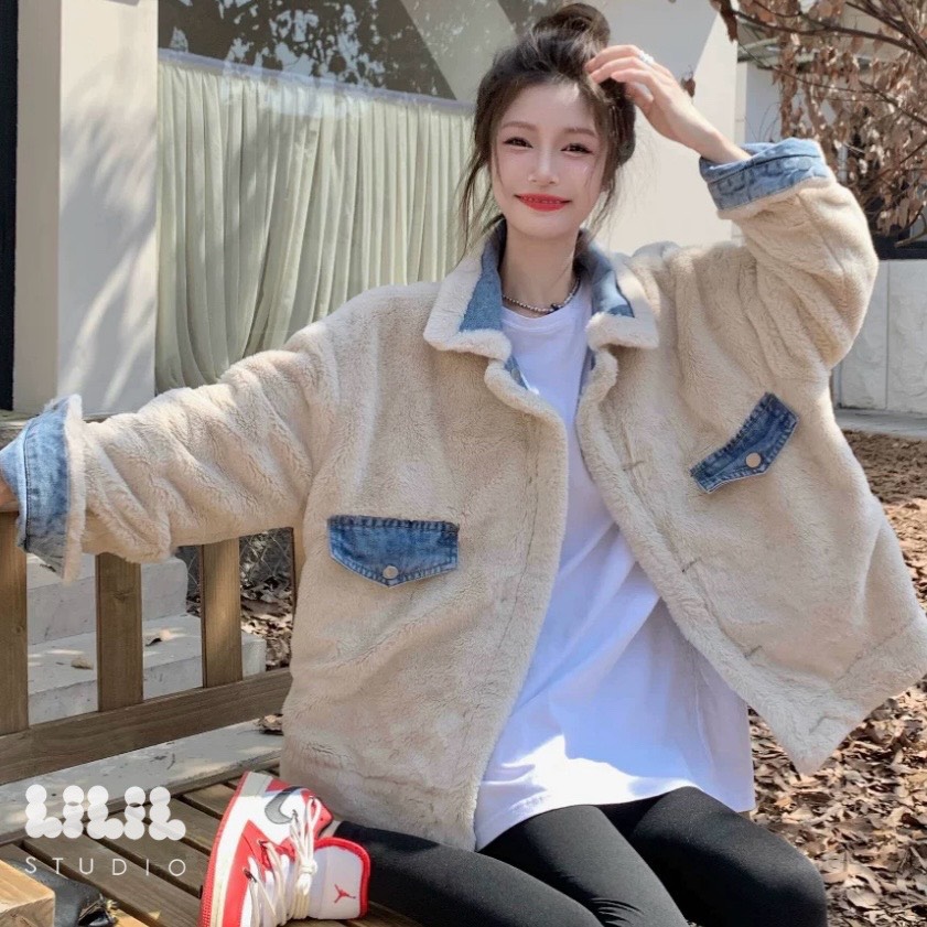 เสื้อแจ็คเก็ตยีนส์ด้านในขนนุ่มดีสุดอุ่นสุดใส่ได้2ด้านเก๋ๆ กระเป๋าข้างมืออุ่นด้วย พร้อมส่งเลยค่ะ