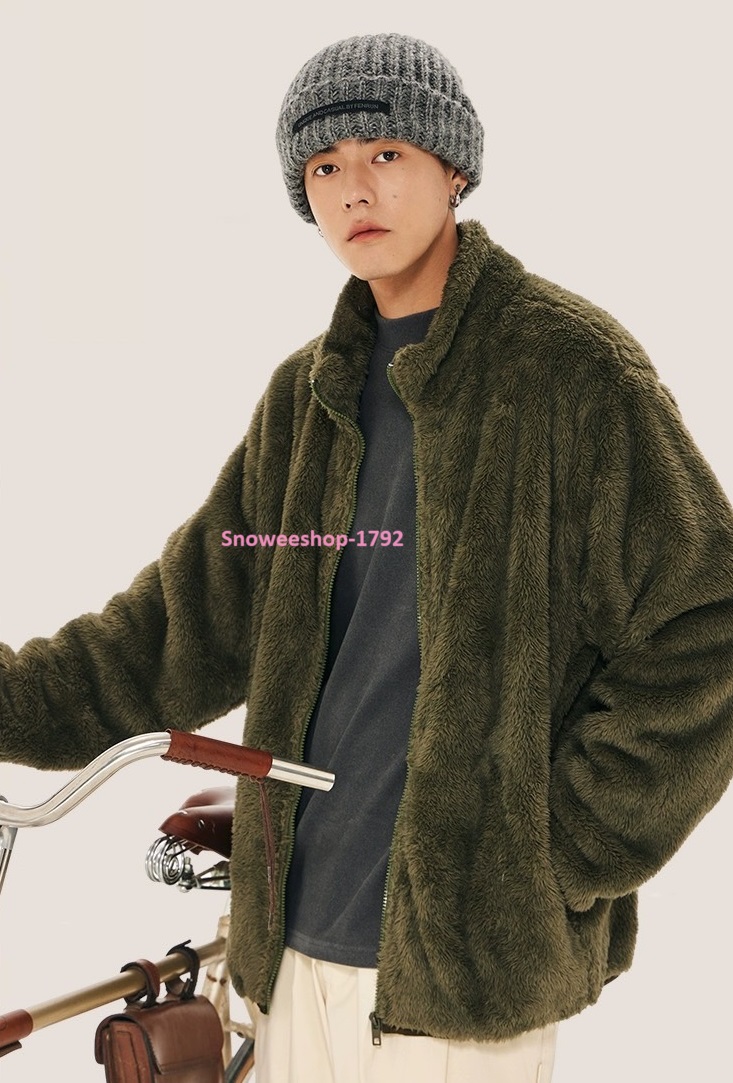 เสื้อกันหนาวแจ็คเก็ตผ้าฟลีซ ขนนุ่ม มีซิป เสื้อแจ็คเก็ตกำมะหยี่ขนแกะสังเคราะห์ ใส่ได้ทั้งผู้ชายและผู้หญิง ทรงโอเวอร์ไซใส่แบบหลวมๆ นุ่มนิ่มทั้งตัว แต่งปกคอสูง เหมาะสำหรับอากาศไม่หนาวมาก เสื้อคลุมกันหนาว มี 4 สี
