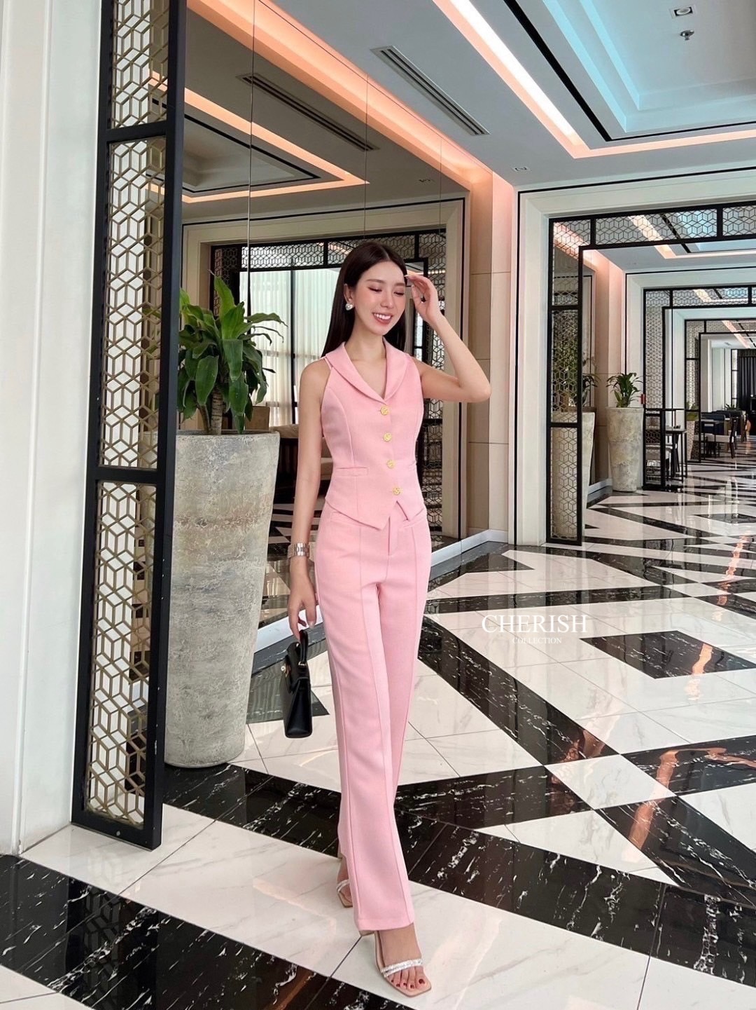 เซ็ทครอบแขนกุดผ้าทวิต ตกแต่งกระดุมสวยดูแพง + กางเกงขายาว สวมใส่สบาย เอาอยู่ทุกลุคทุกโอกาส Set นี้มาแรง Must Have kaaa