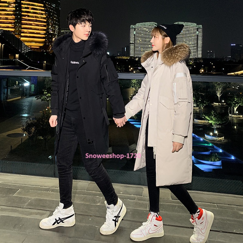 เสื้อกันหนาวคู่รักเสื้อกันหนาวตัวยาวใส่กันหนาวอุณหภูมิติดลบ ใส่เป็นคู่ เป็นทีม เหมาะมาก ผ้าฝ้ายทอหนาพร้อมเคลือบสารสะท้อนหยดน้ำบุในขนเป็ดสังเคราะห์ ซิปและกระดุมสองชั้น มี 3 สี