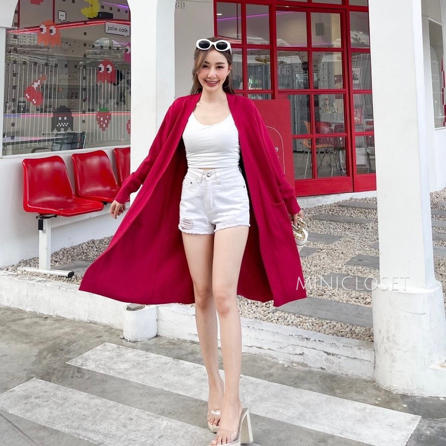 เสื้อsweater ความยาวคือดี พลางหุ่นดูเพรียว เรียบๆได้ใส่บ่อย กระเป๋าหน้าสะดวกด้วยต้องมีค่ะ