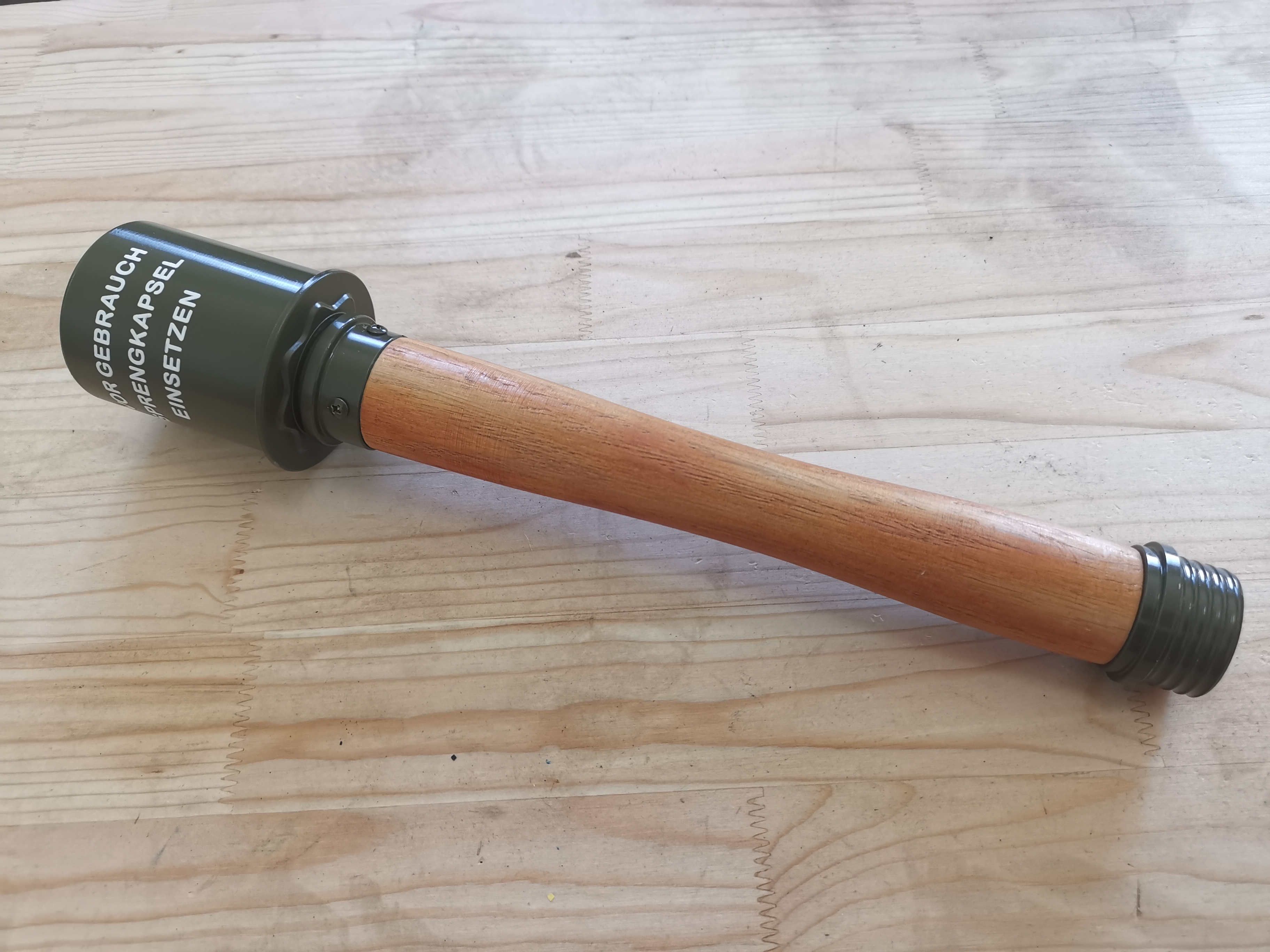 ระเบิดมือเยอรมัน ของจำลอง เหล็ก ไม้ German M24 Dummy Grenade