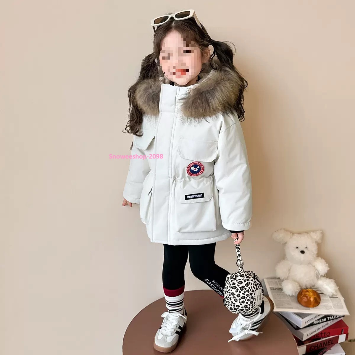 ลมหนาวก็ไม่กลัว…เด็กใส่แล้วอุ่นมาก สื้อกันหนาวสไตล์แคนาดากูส มีฮู้ดกันลม–กันน้ำ–กันหิมะ ใส่เที่ยวเมืองนอกได้สบาย มีไซส์ 80–150 cm และ 3 สีสุดคิ้วท์ ครบทุกลุค