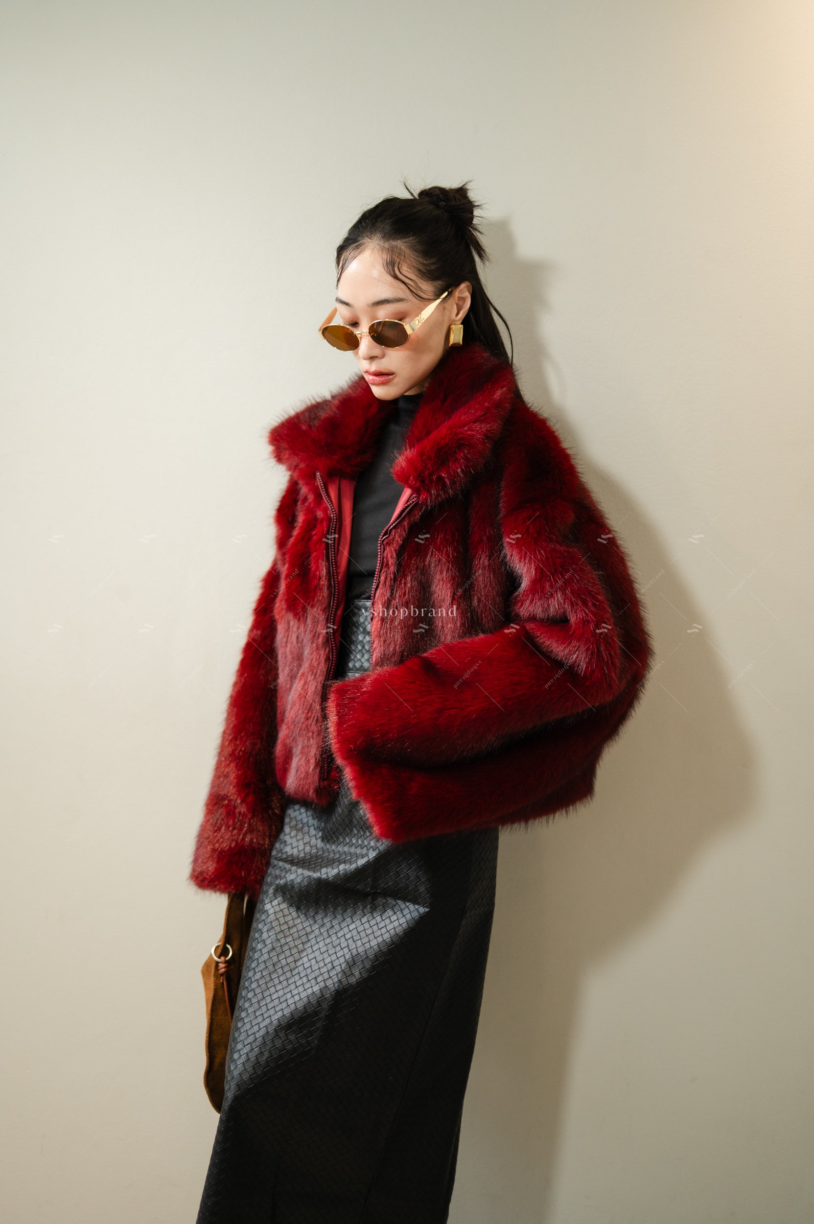 เสื้อคลุมขนเฟอร์ซิปหน้า