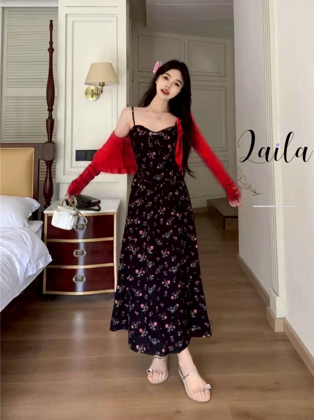 Tag:LAILA Deta:Setเสื้อคลุม+เดรสยาว เดรสยาวทรงสายเดี่ยว งานแต่งทรงช่วงอกตีเกร็ดสวยๆ พิมพ์ลายดอกไม้ทั้งตัวงายสีพรางหุ่นดีมากค่าา แอบเก๋ด้วยการแต่งผ่าหน้าขาสวยสวย