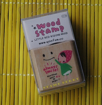 สแตมป์ยางด้ามไม้ Always smile 2.8x2.8ซม