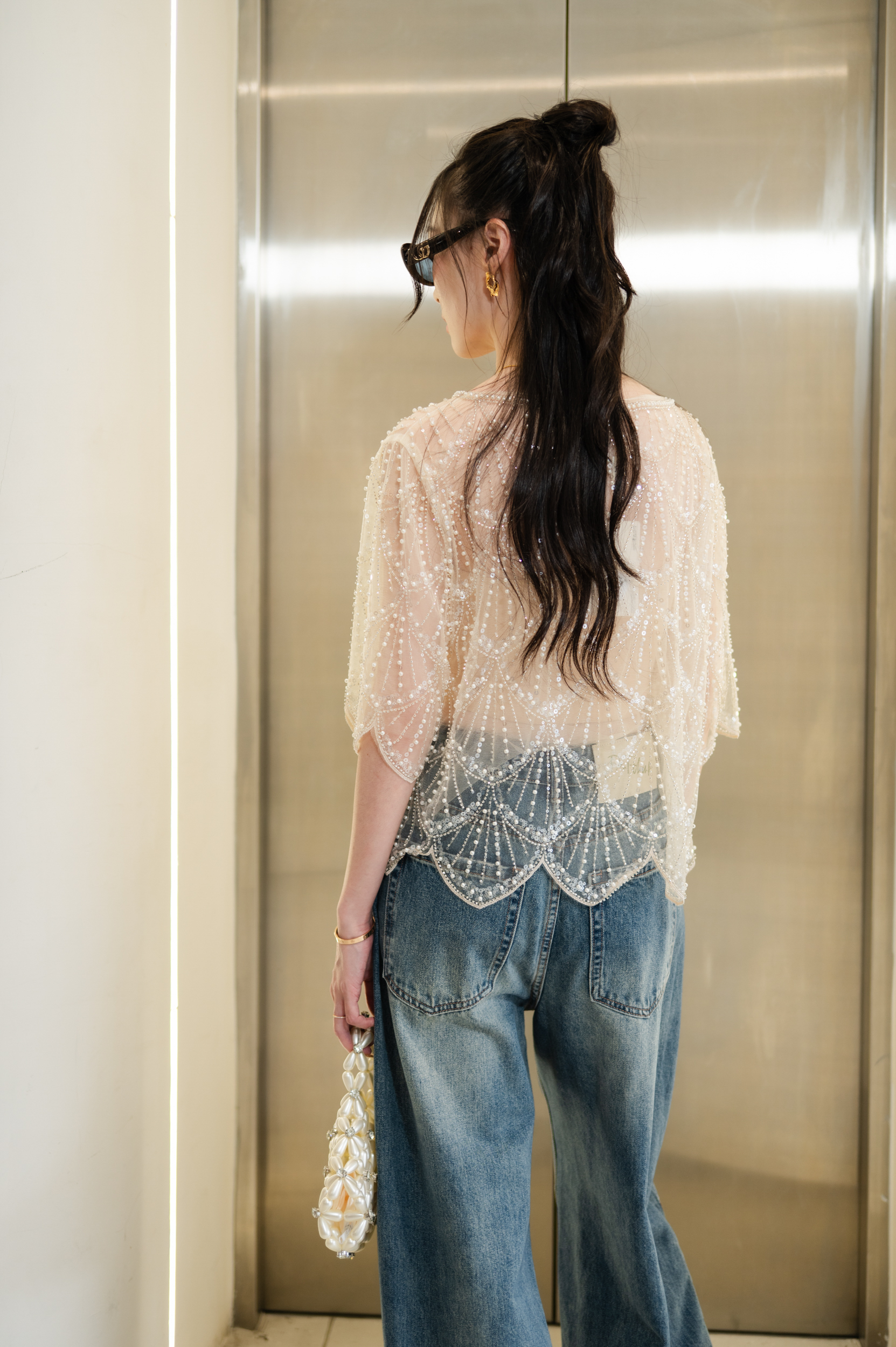 เสื้อแขนสั้นซีทรูปักคริสตัลไข่มุก