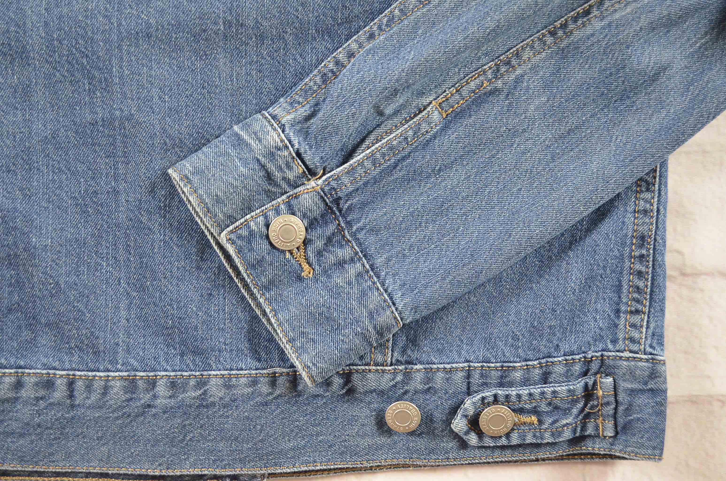 SKY BOMBER อกจริง38' (M) เสื้อแจ็คเก็ตยีนส์ เสื้อยีนส์แขนยาวหญิงชาย ผ้านุ่มใส่สบายไม่แข็ง